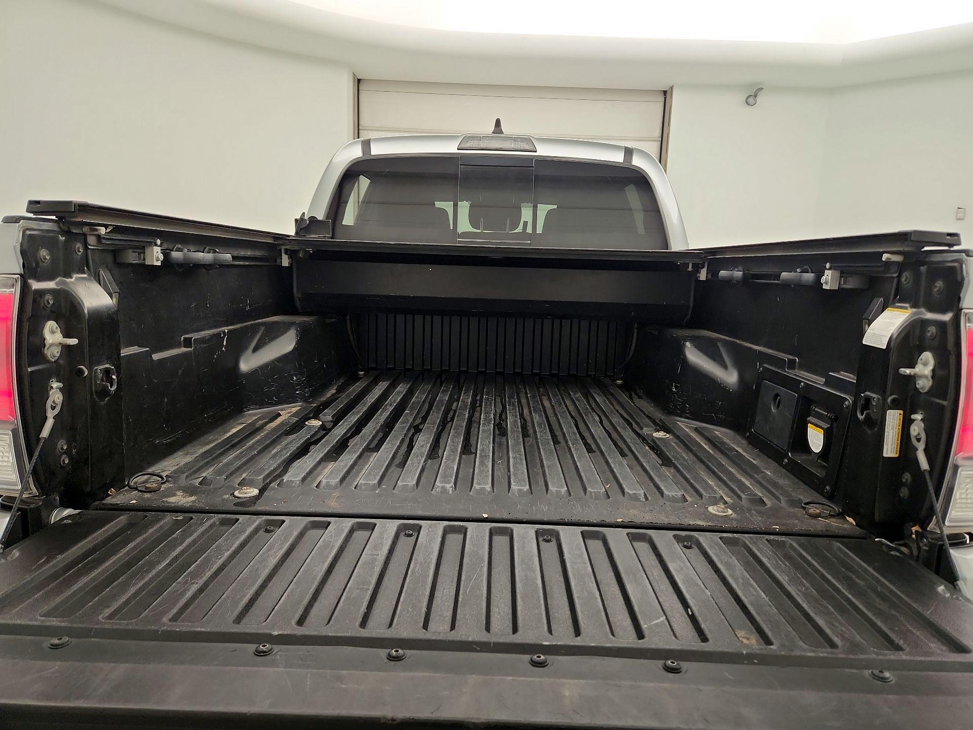 Thumbnail: 2022 Toyota Tacoma - 20