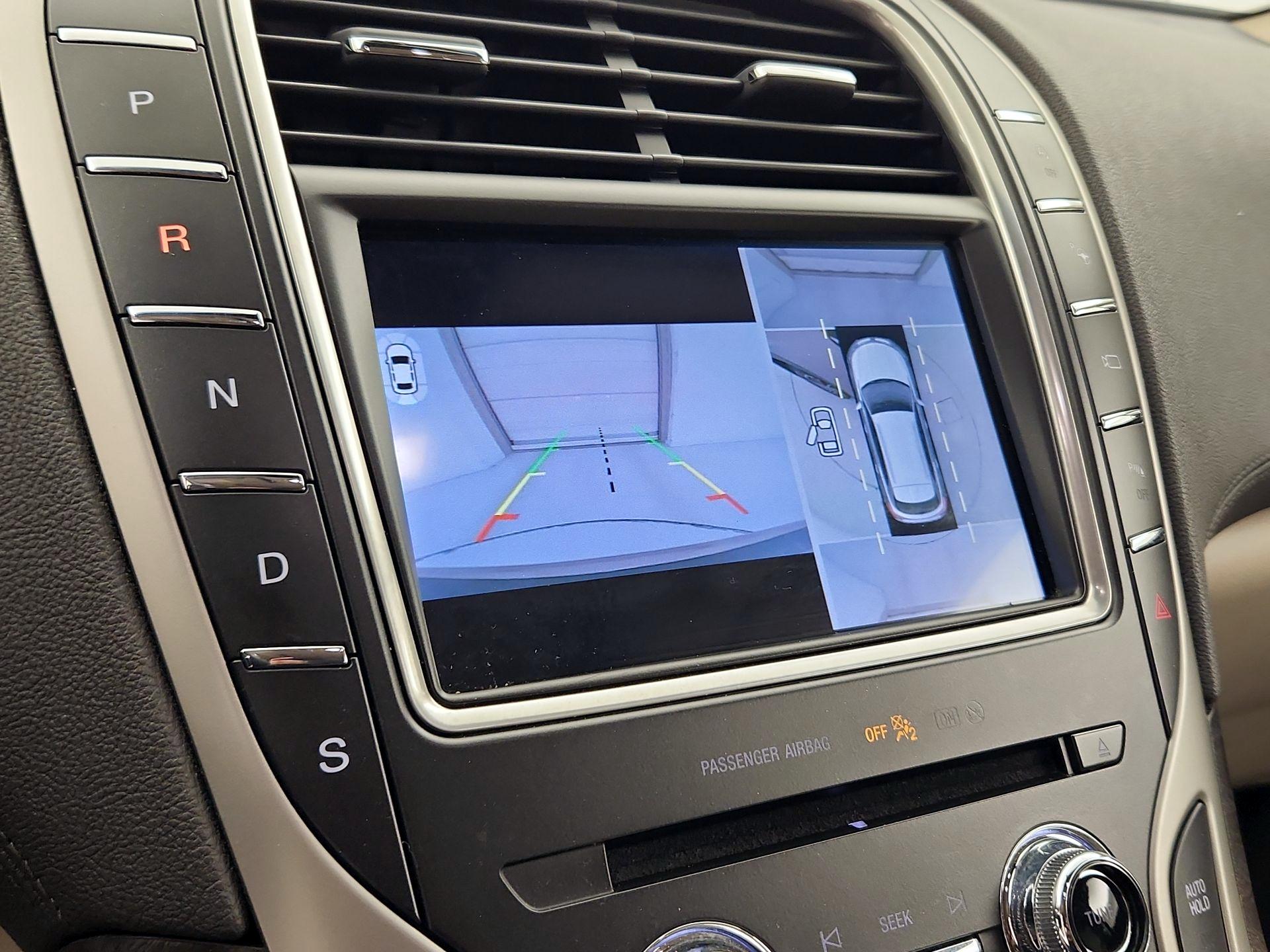 Thumbnail: 2020 Lincoln Nautilus - 15