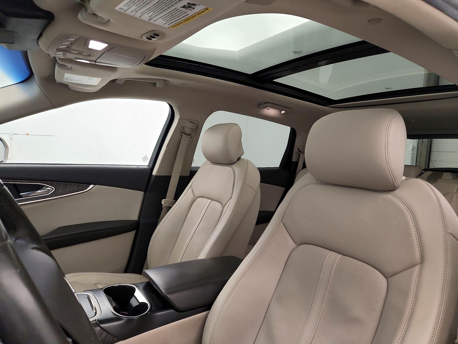 Thumbnail: 2020 Lincoln Nautilus - 20