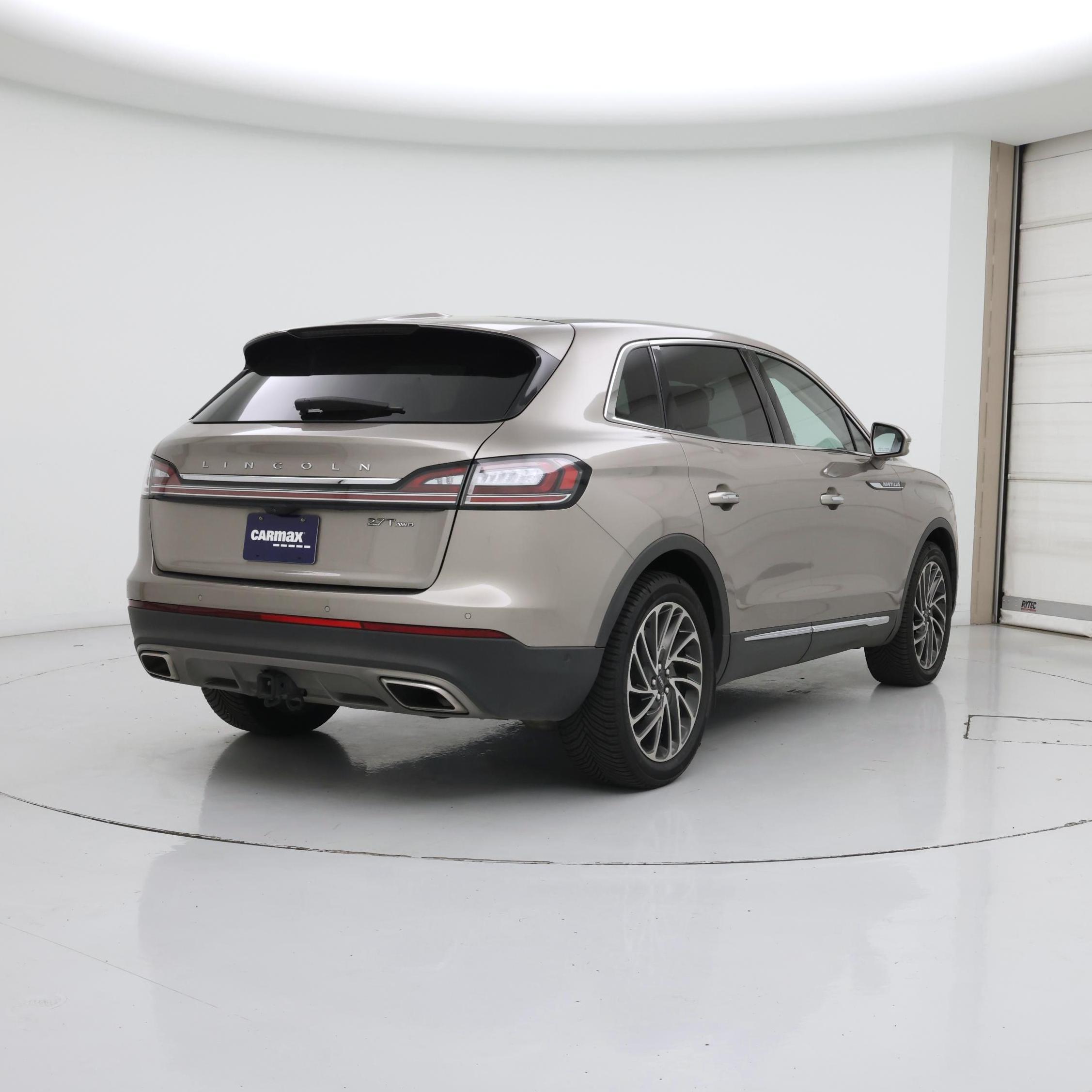 Thumbnail: 2020 Lincoln Nautilus - 8