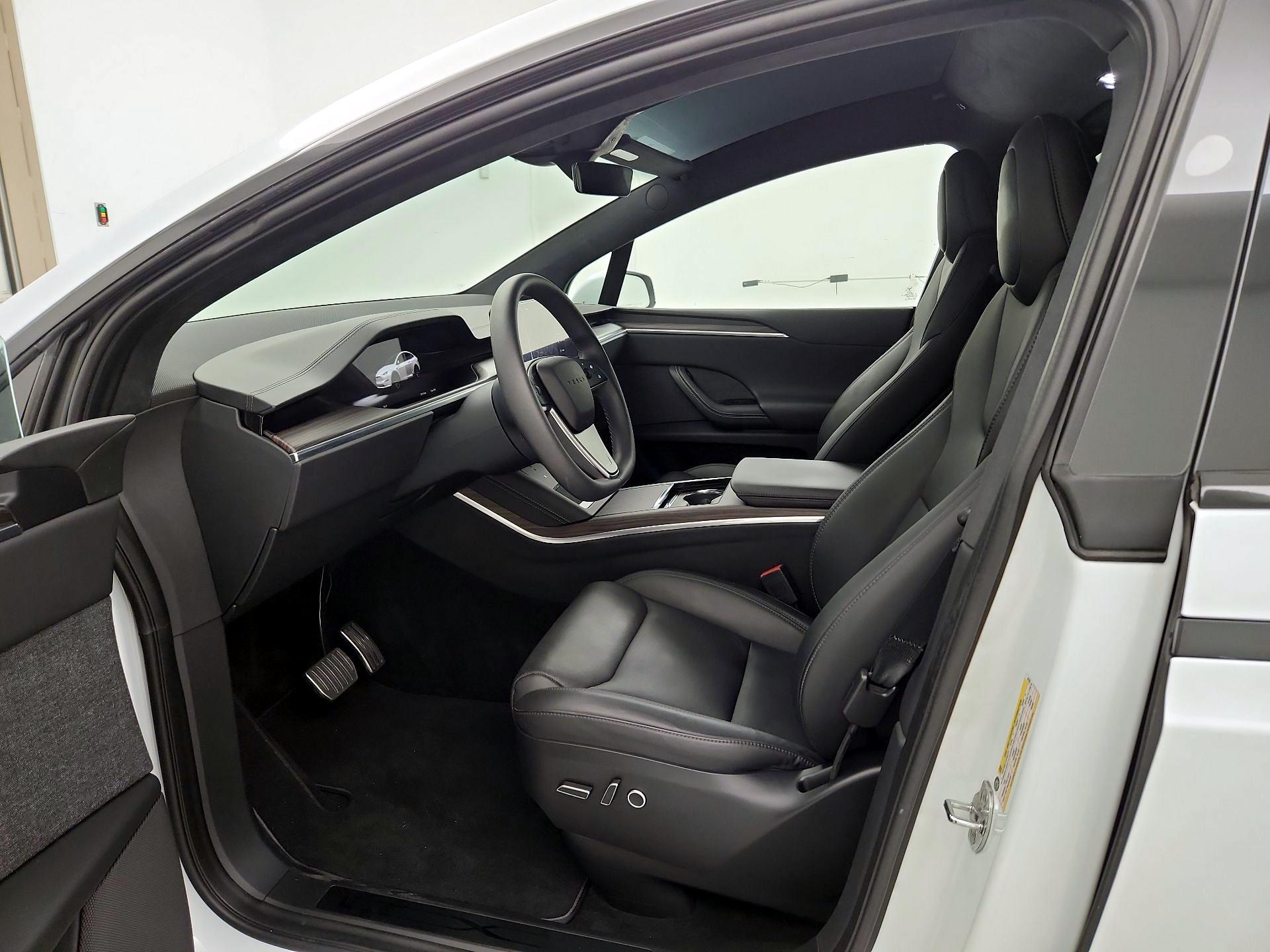 Thumbnail: 2024 Tesla Model X - 11