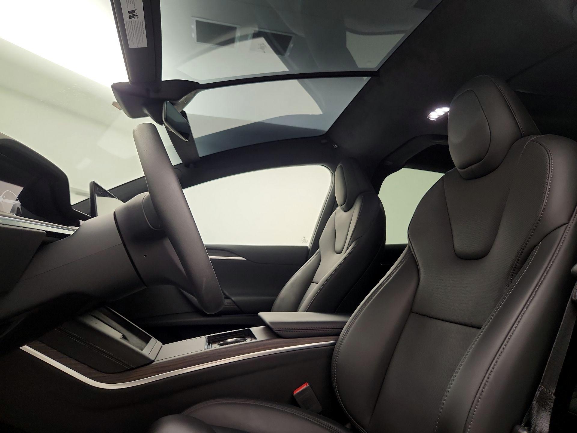 Thumbnail: 2024 Tesla Model X - 19