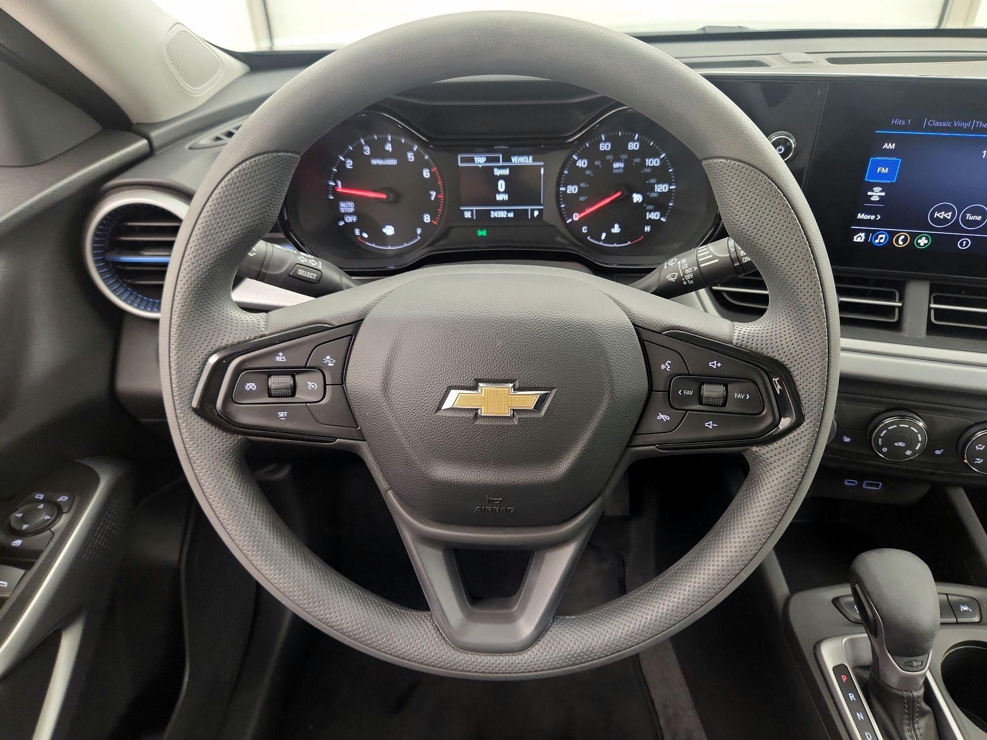 Thumbnail: 2024 Chevrolet Trax - 10
