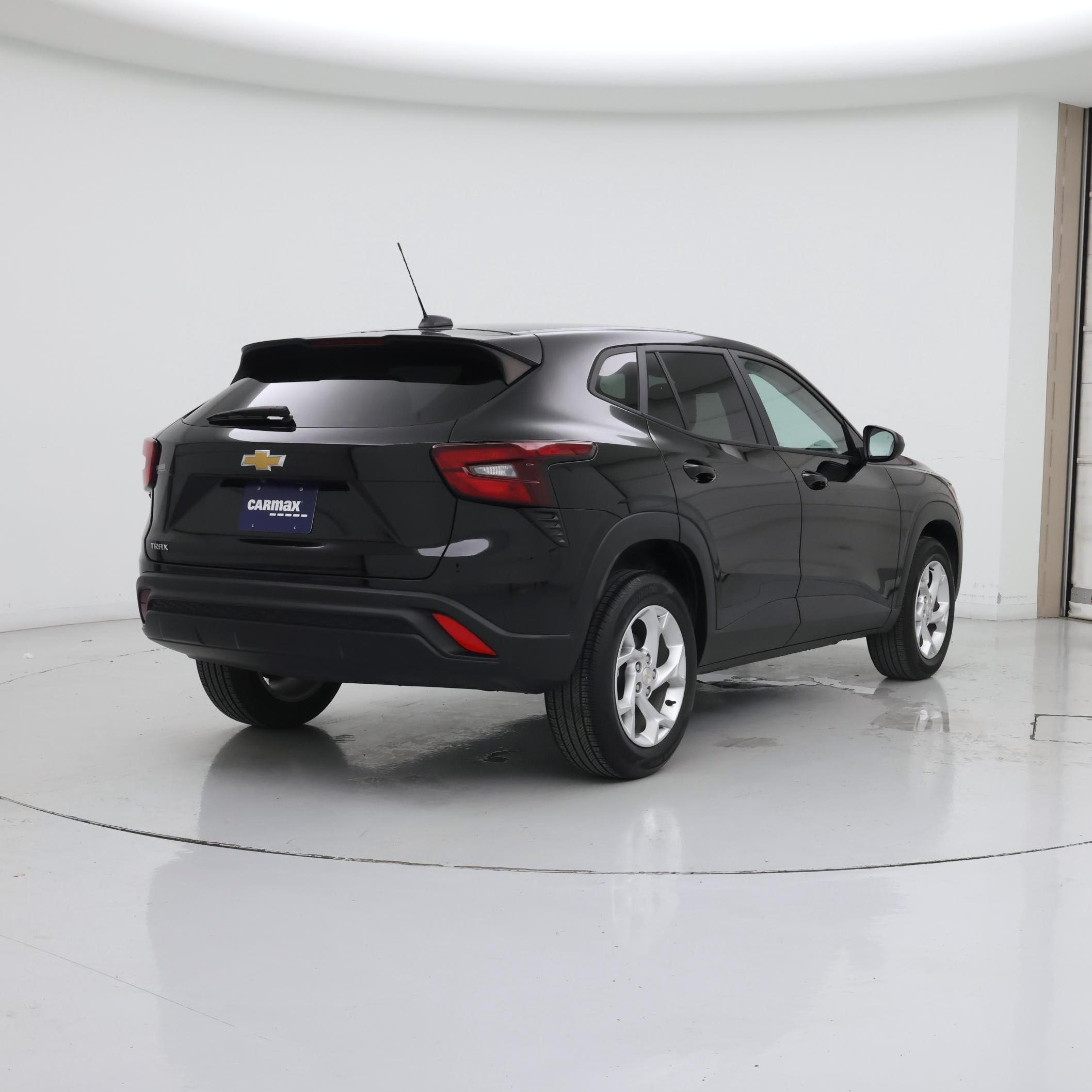 Thumbnail: 2024 Chevrolet Trax - 8