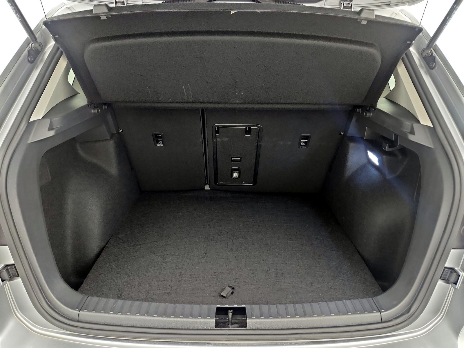 2024 Volkswagen Taos SE - Photo 21