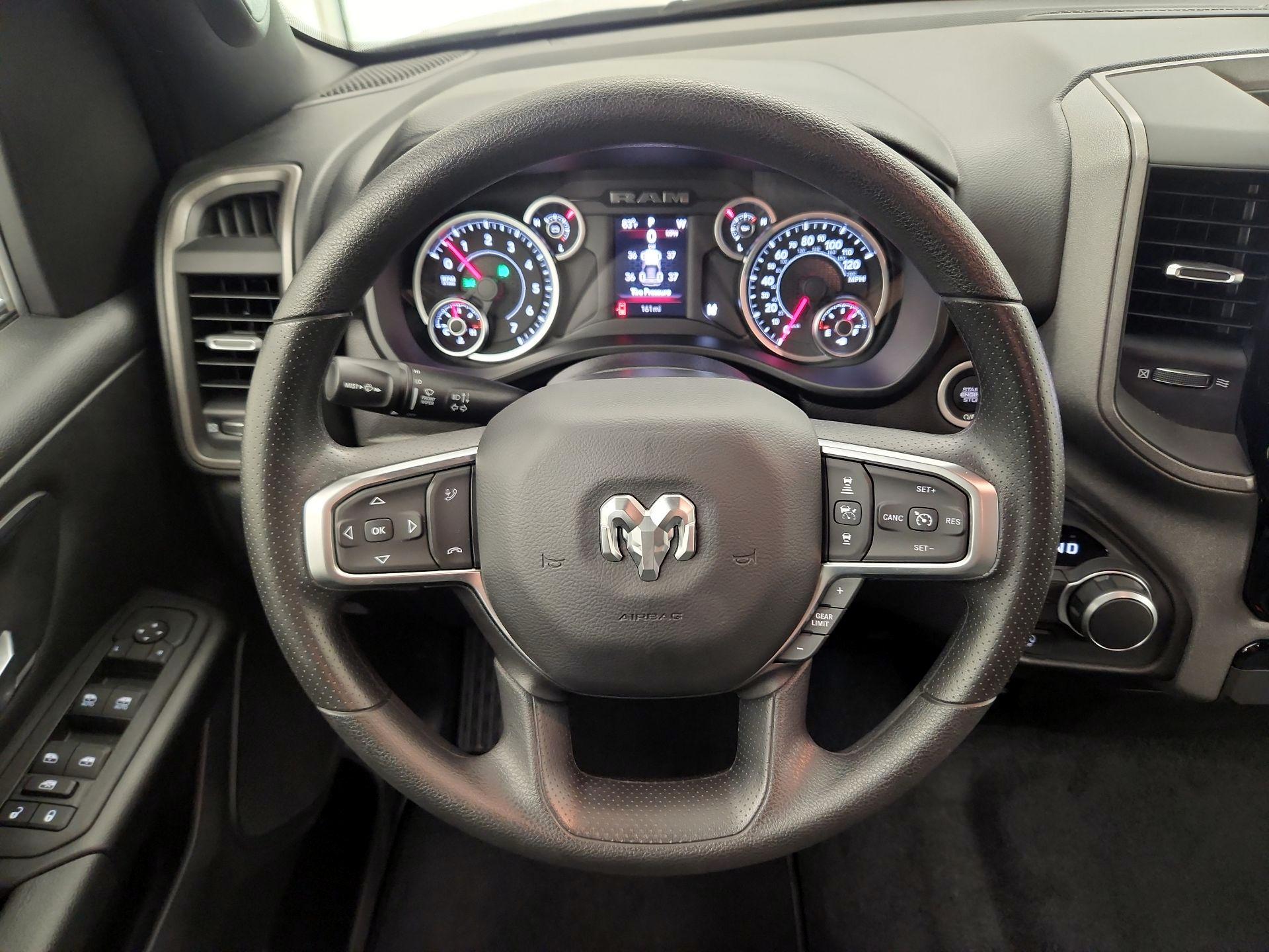 Thumbnail: 2025 RAM 1500 - 10