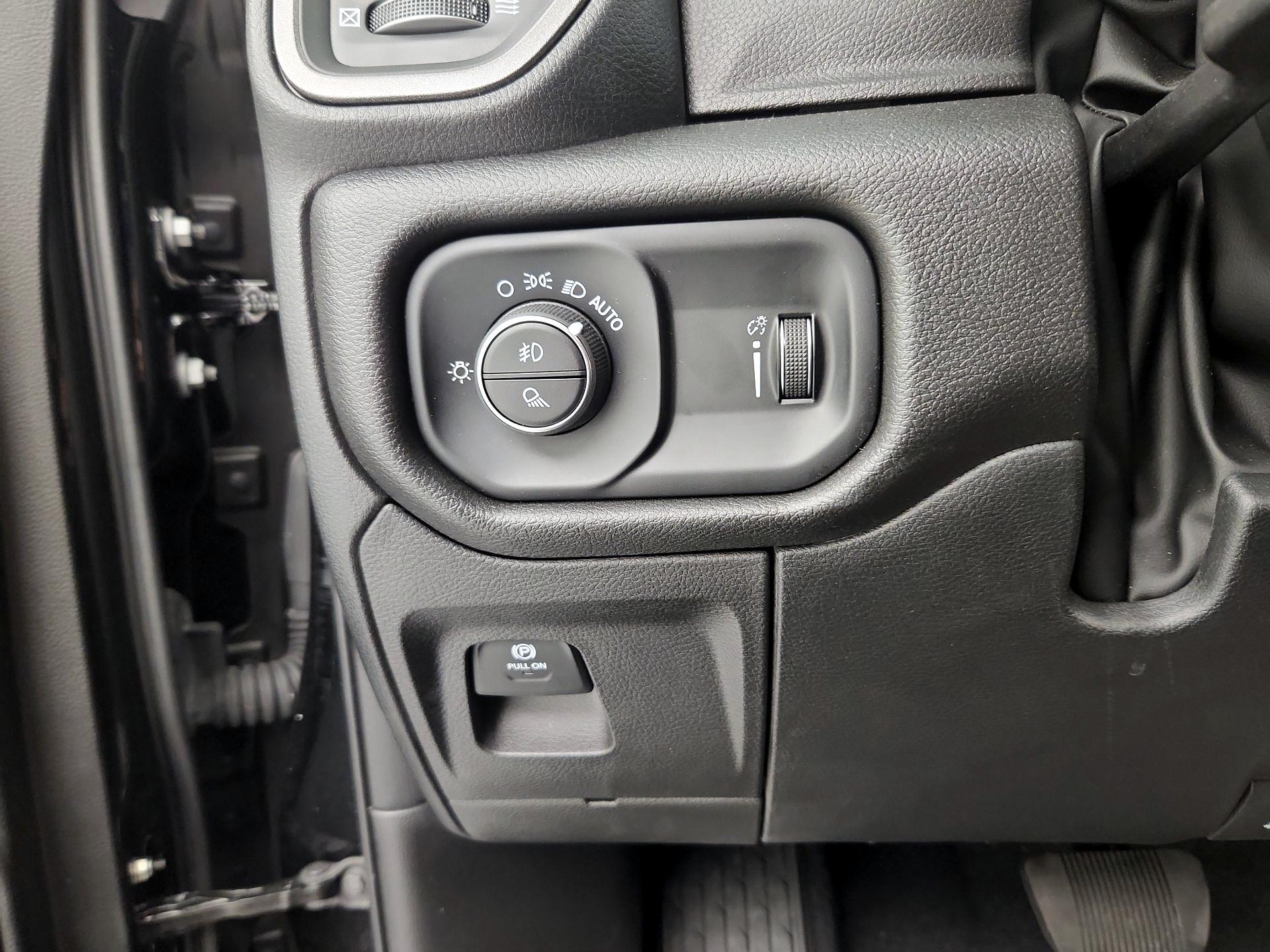 Thumbnail: 2025 RAM 1500 - 13