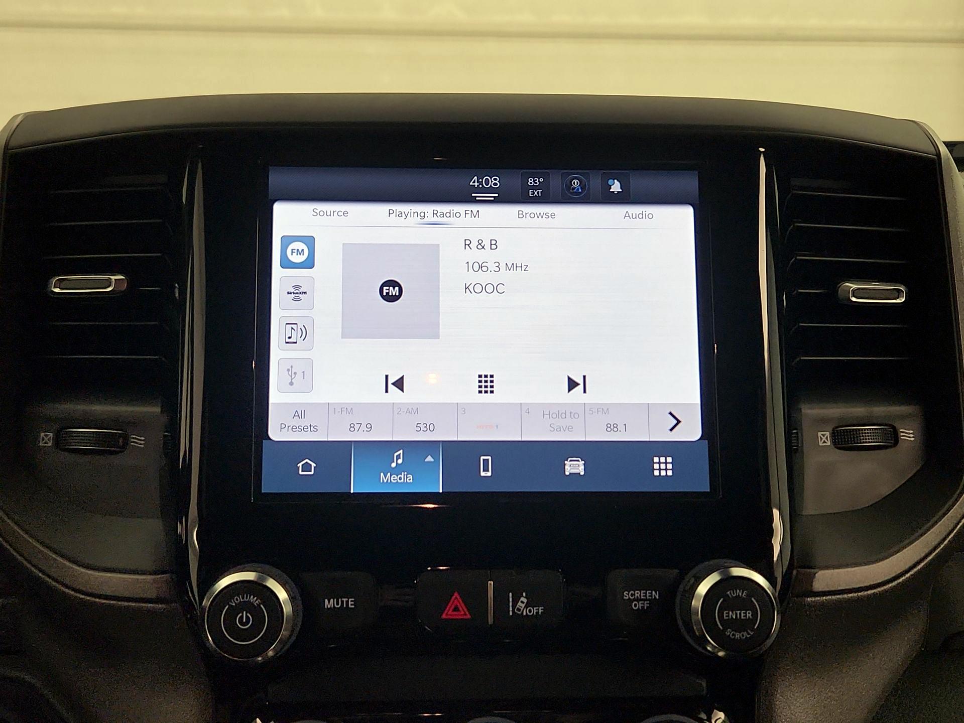 Thumbnail: 2025 RAM 1500 - 15