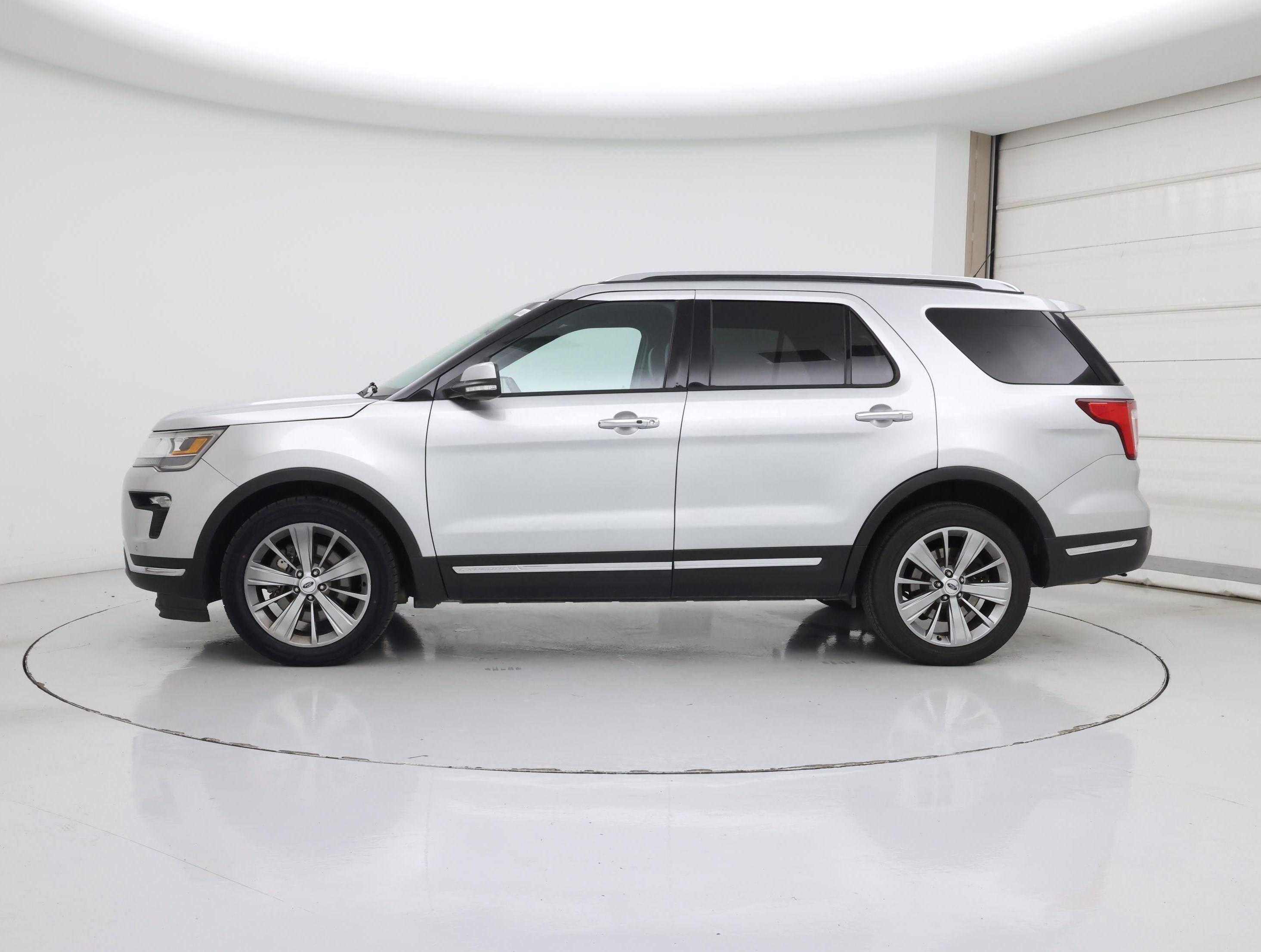 Thumbnail: 2018 Ford Explorer - 3