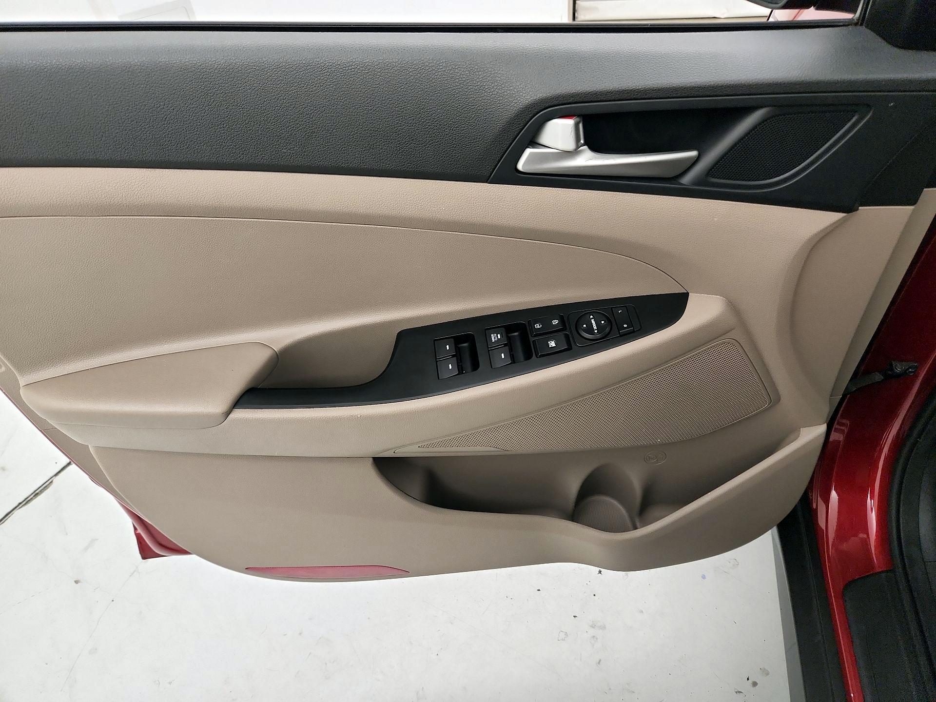 Thumbnail: 2021 Hyundai Tucson - 12