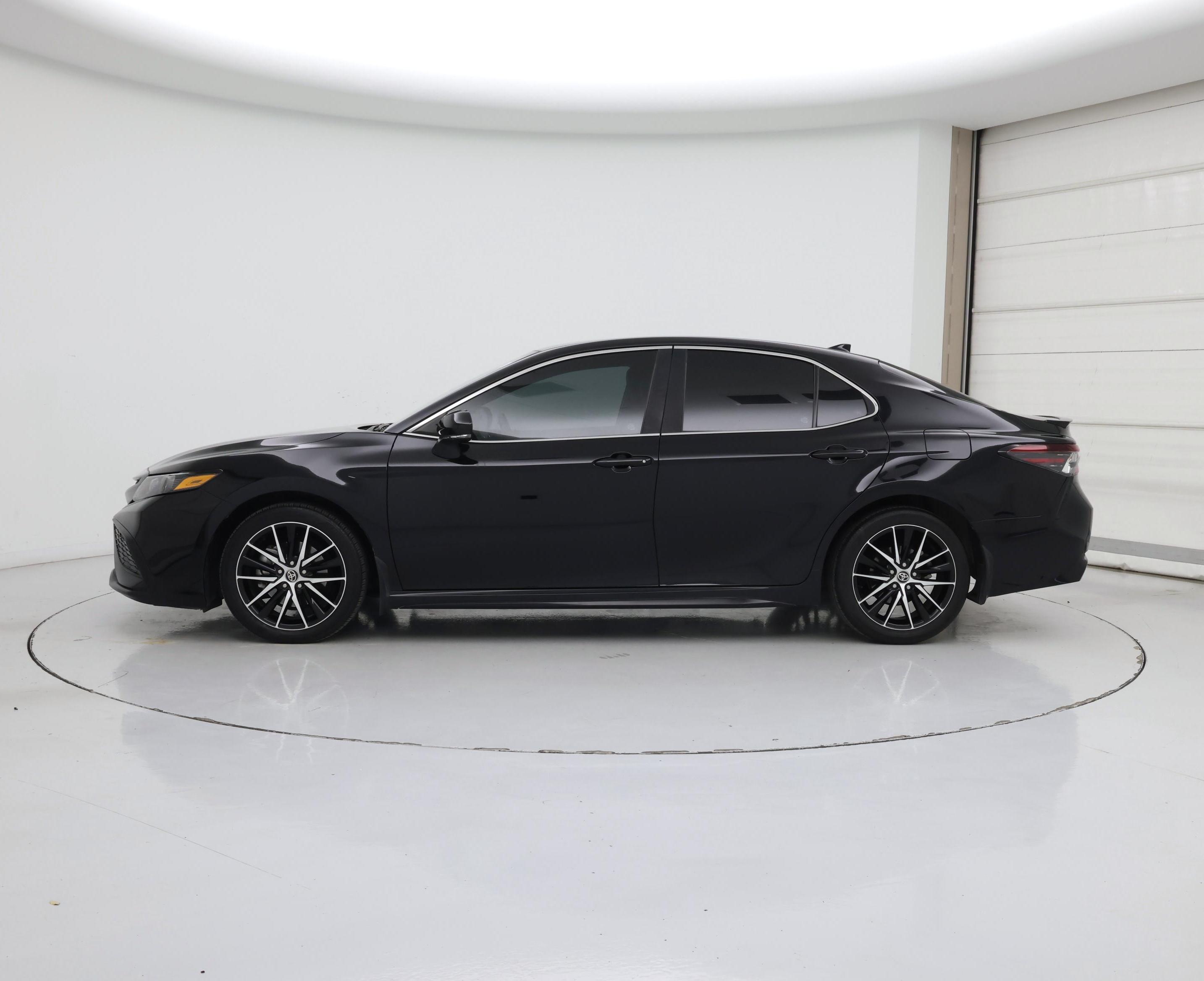 Thumbnail: 2023 Toyota Camry - 3