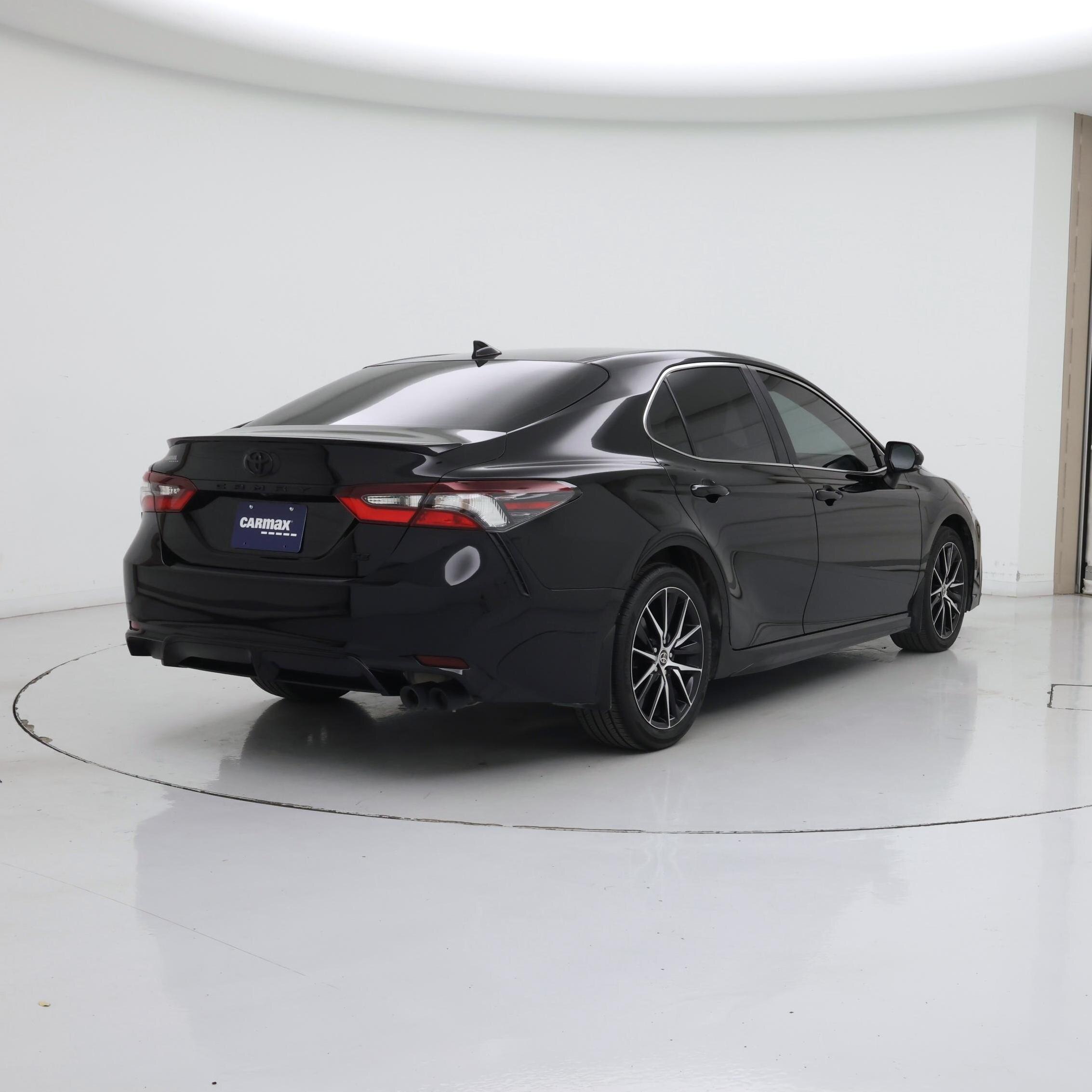 Thumbnail: 2023 Toyota Camry - 8