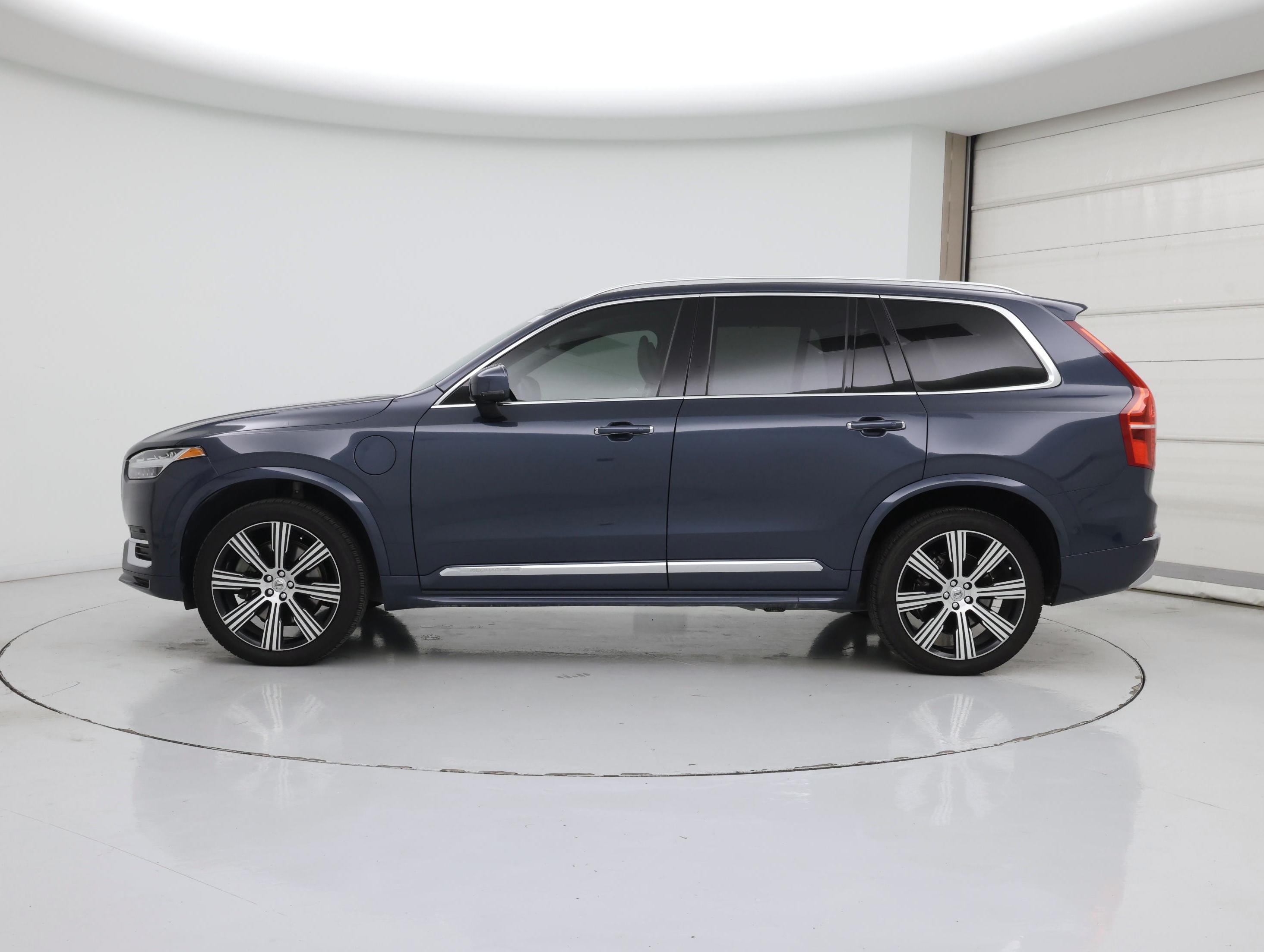 Thumbnail: 2022 Volvo XC90 - 3