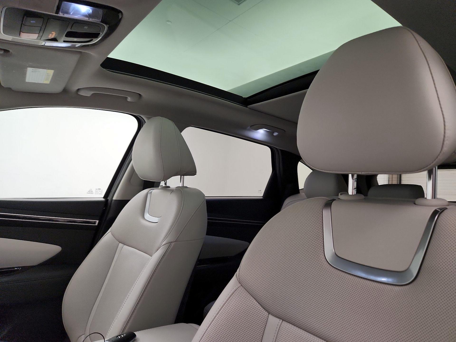 Thumbnail: 2023 Hyundai Tucson - 20