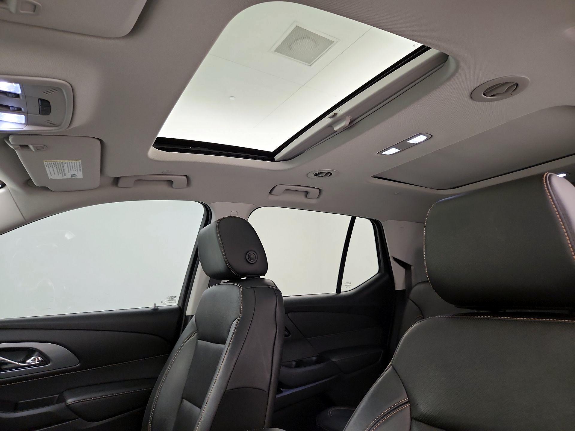 Thumbnail: 2020 Chevrolet Traverse - 19