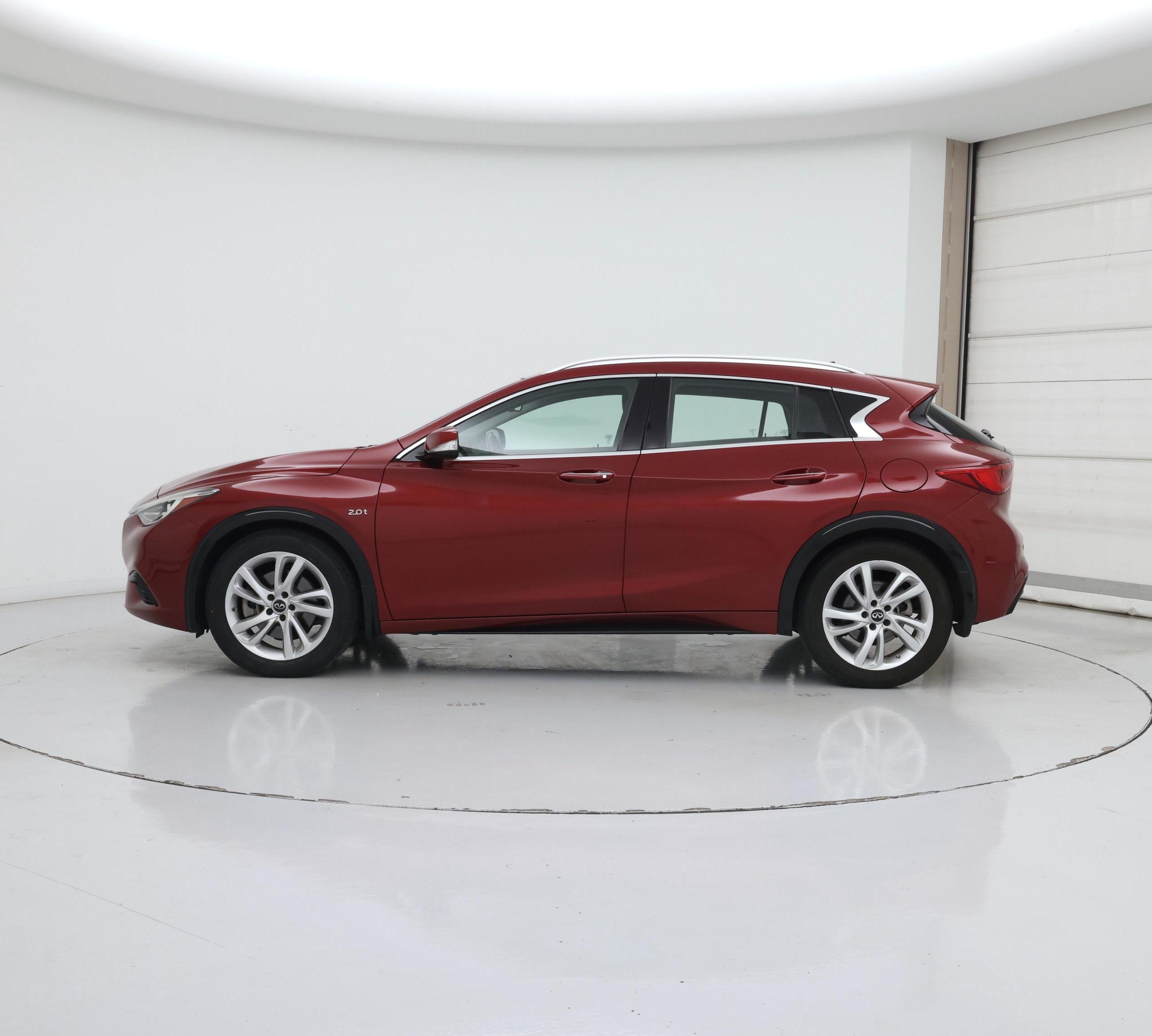 Thumbnail: 2019 INFINITI QX30 - 3