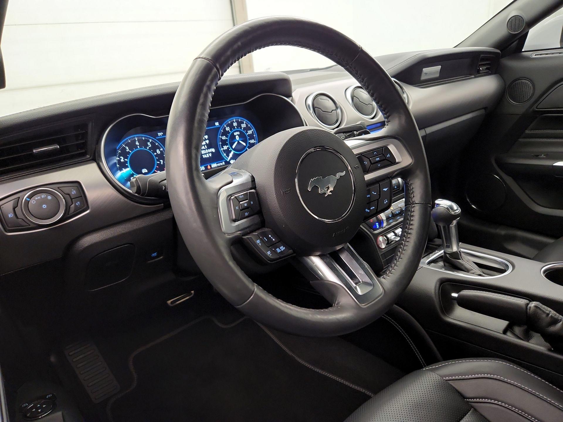 Thumbnail: 2022 Ford Mustang - 9