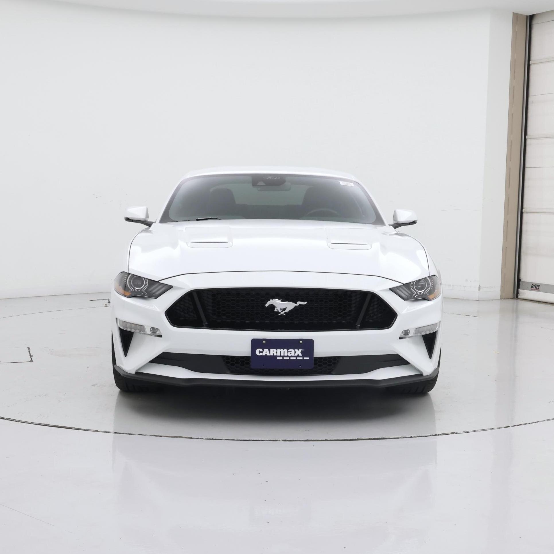 Thumbnail: 2022 Ford Mustang - 5