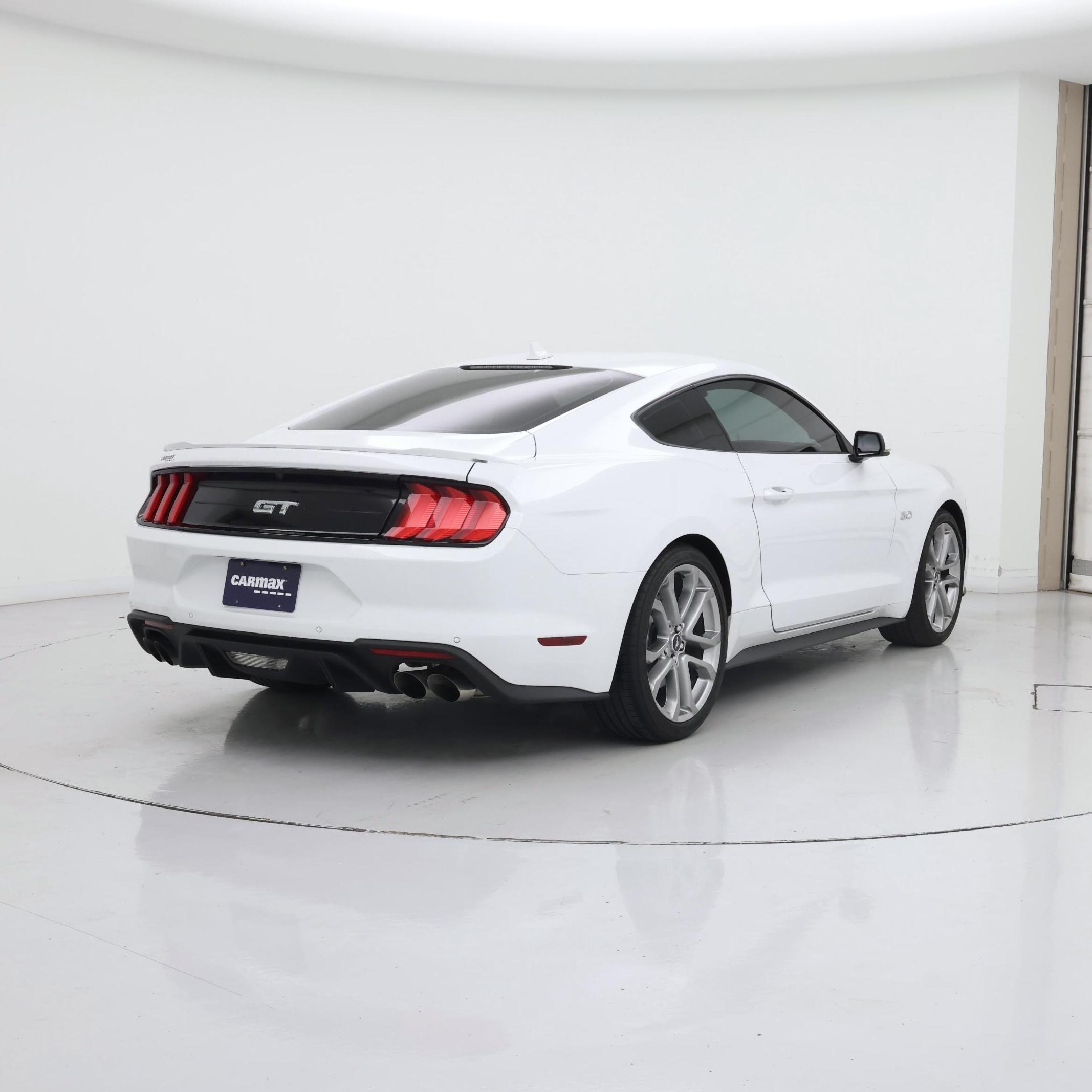 Thumbnail: 2022 Ford Mustang - 8