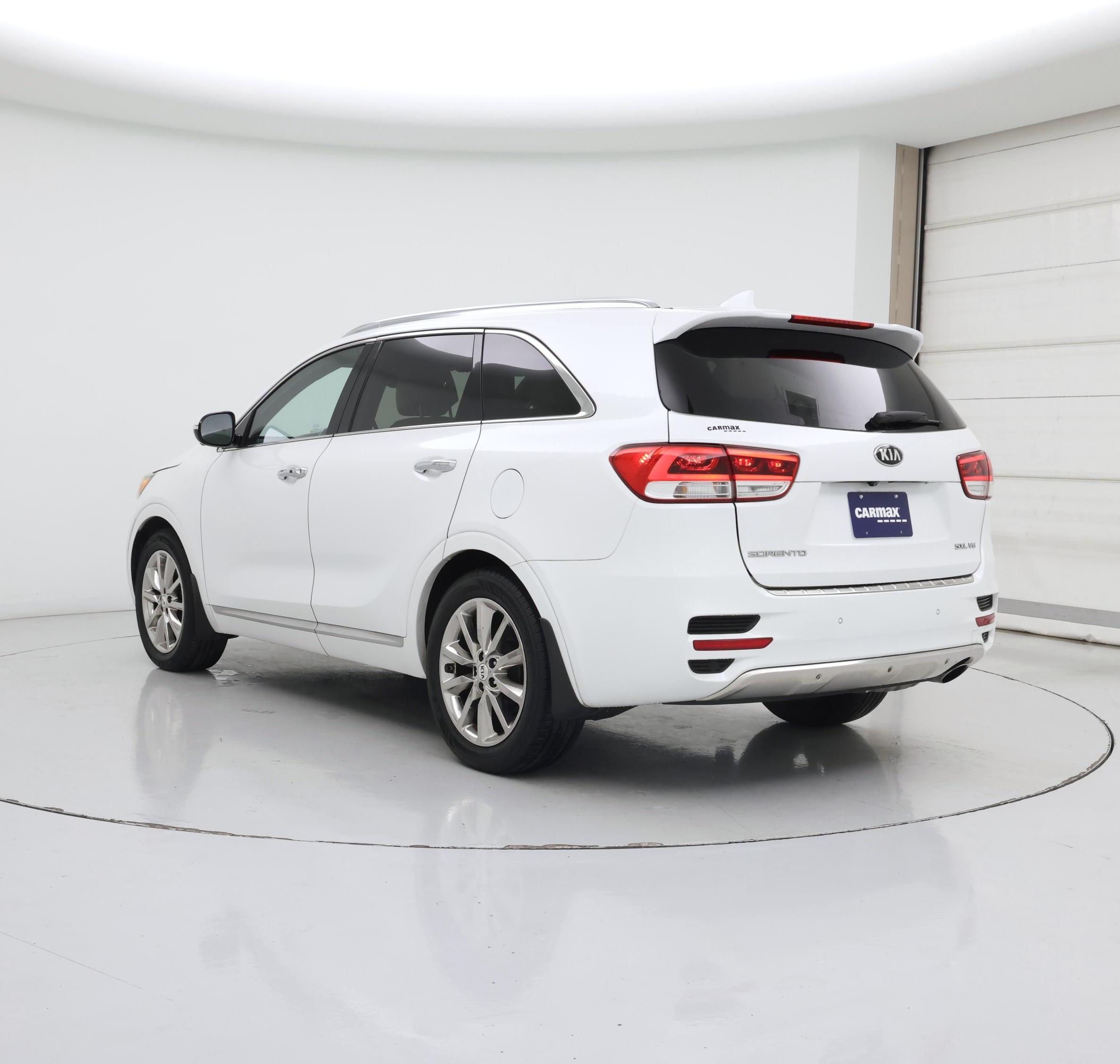 Thumbnail: 2017 Kia Sorento - 2