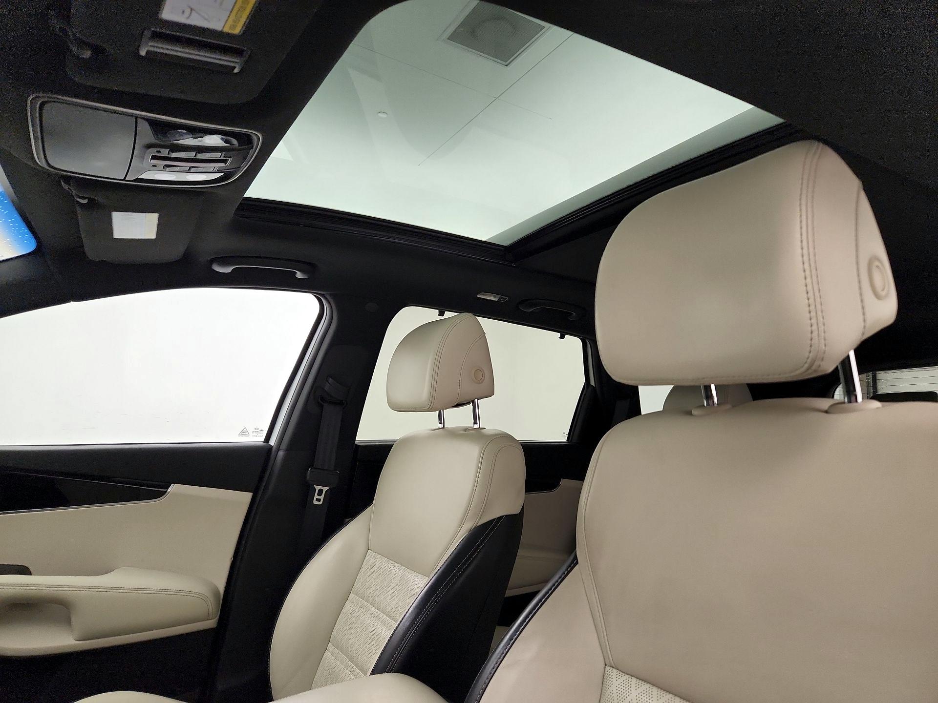Thumbnail: 2017 Kia Sorento - 20