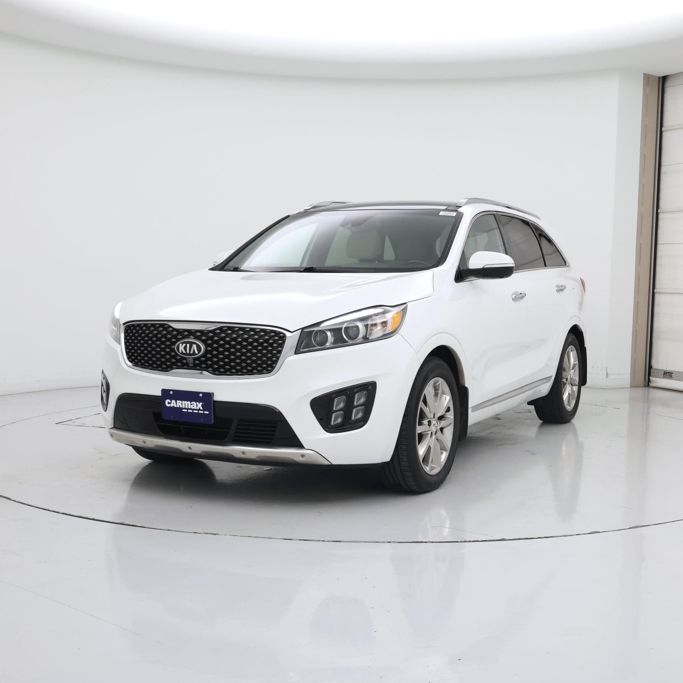 Thumbnail: 2017 Kia Sorento - 4