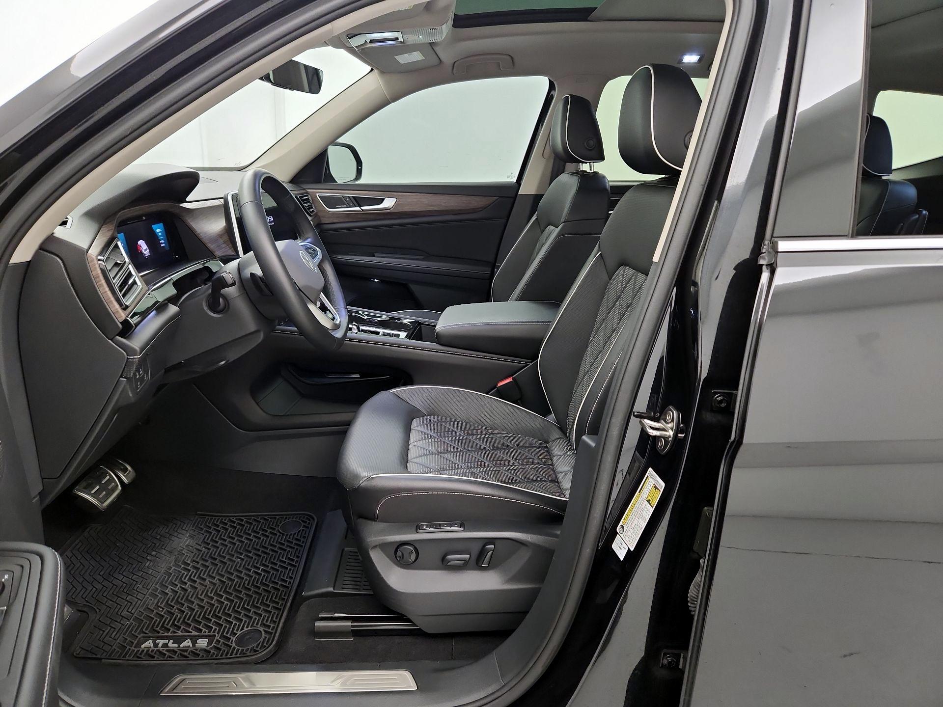 Thumbnail: 2024 Volkswagen Atlas - 11