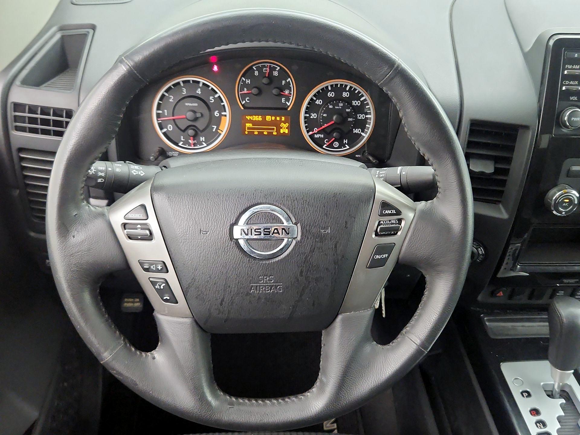 Thumbnail: 2014 Nissan Titan - 10