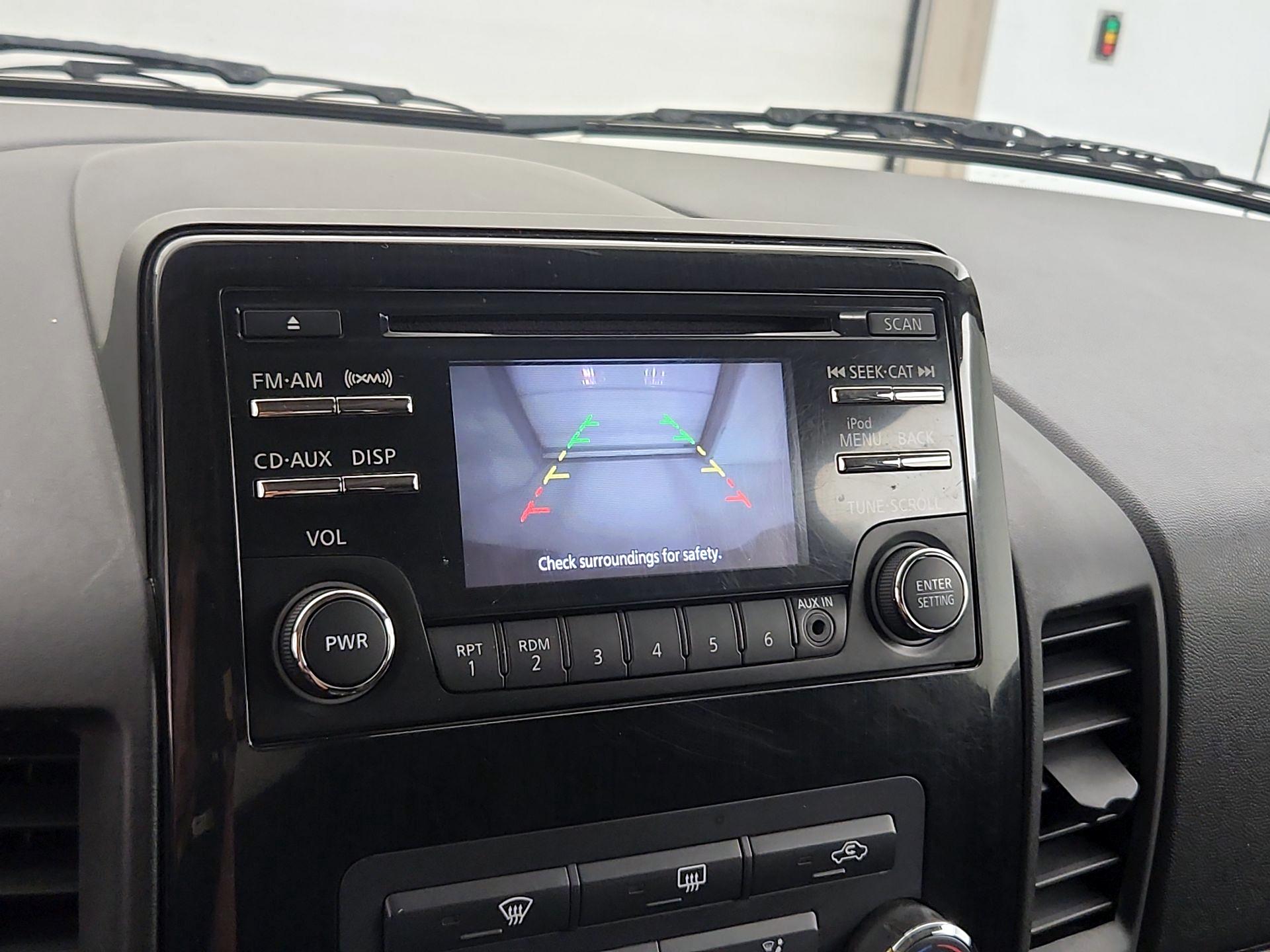 Thumbnail: 2014 Nissan Titan - 14