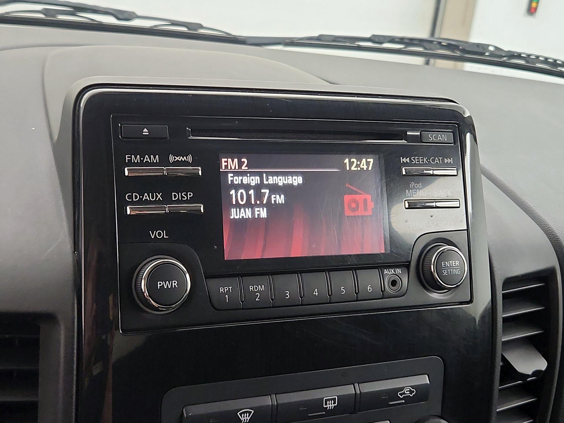 Thumbnail: 2014 Nissan Titan - 15