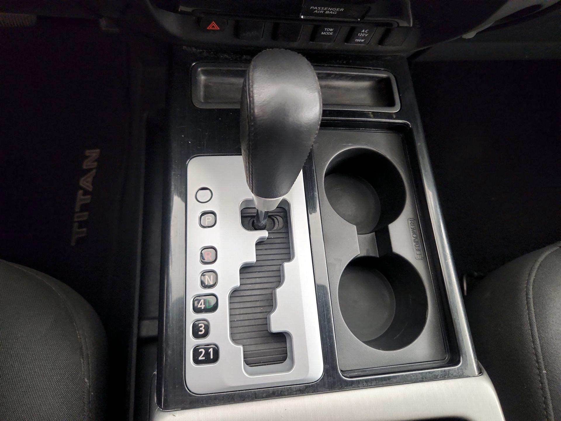 Thumbnail: 2014 Nissan Titan - 17