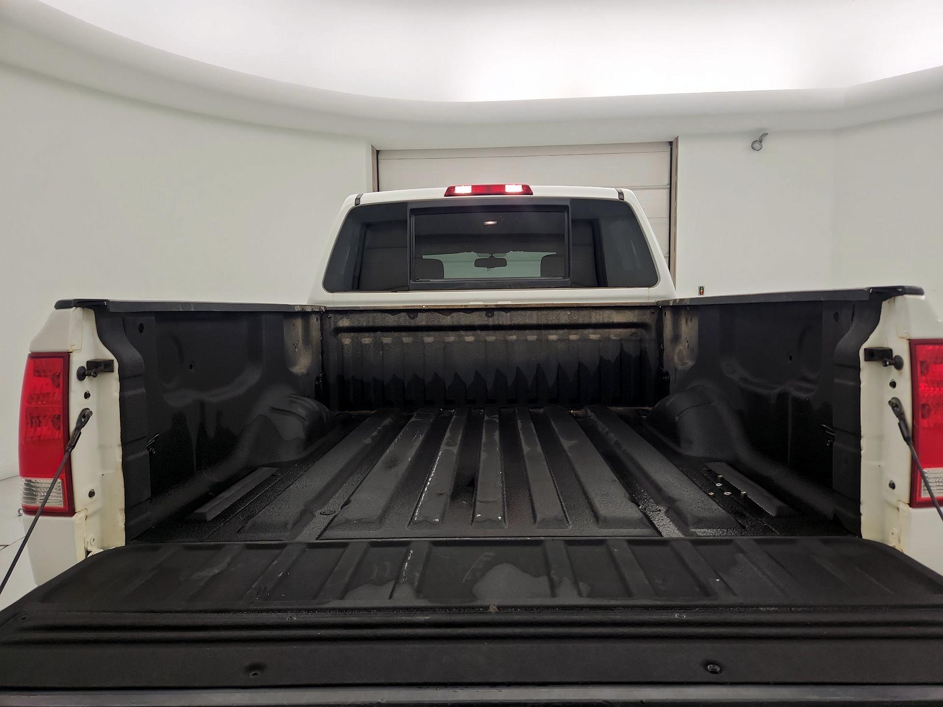 Thumbnail: 2014 Nissan Titan - 20