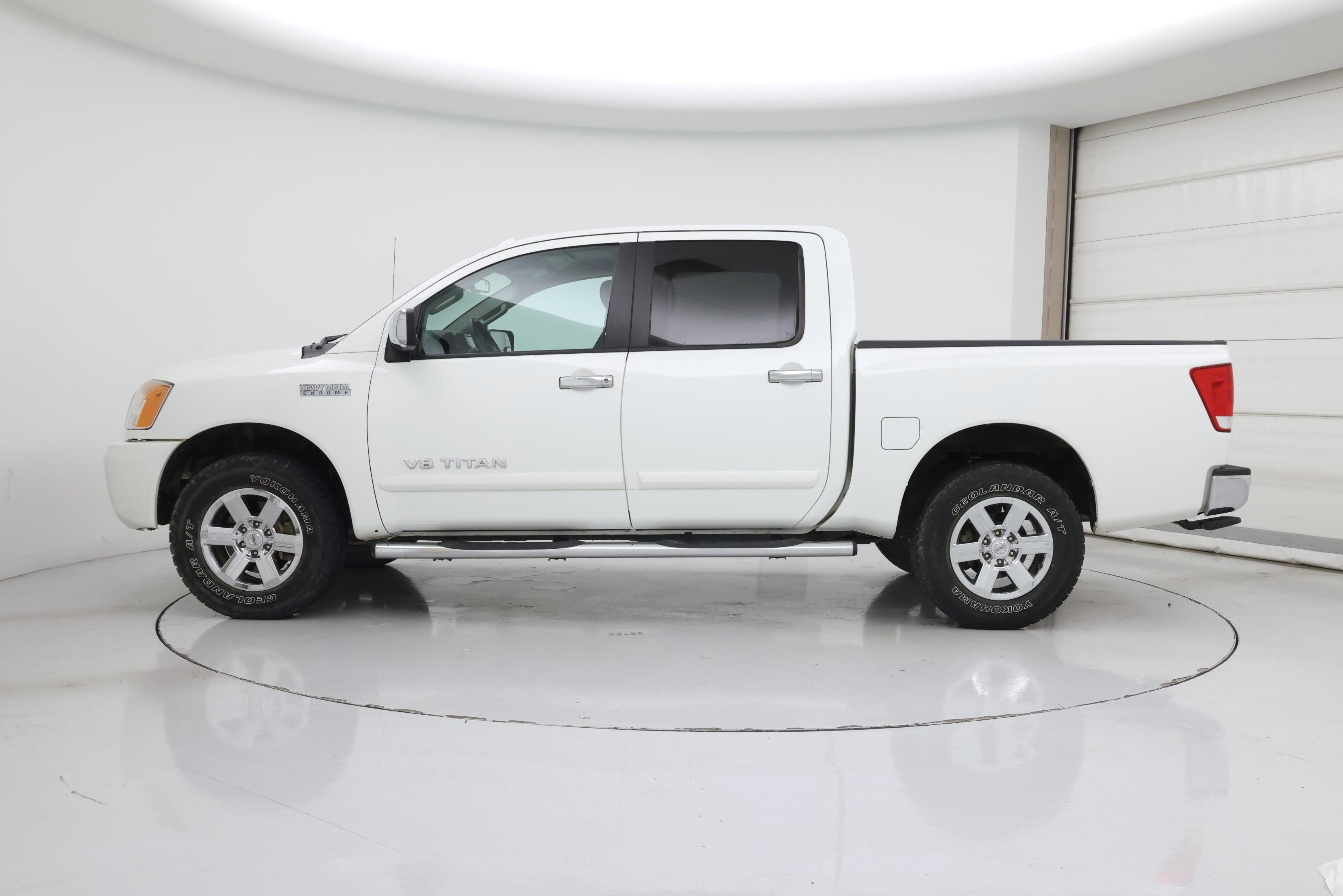 Thumbnail: 2014 Nissan Titan - 3