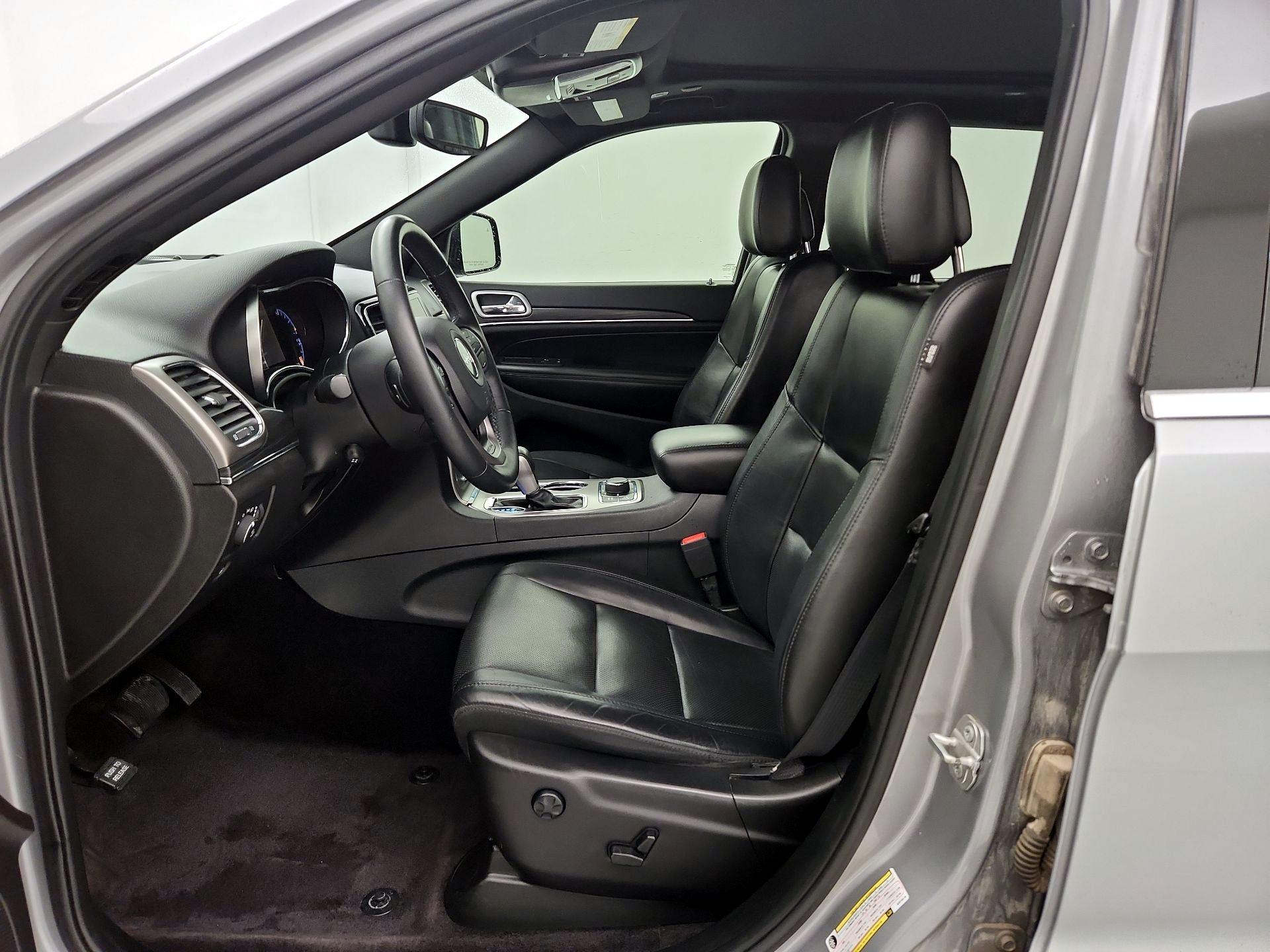 Thumbnail: 2019 Jeep Grand Cherokee - 11