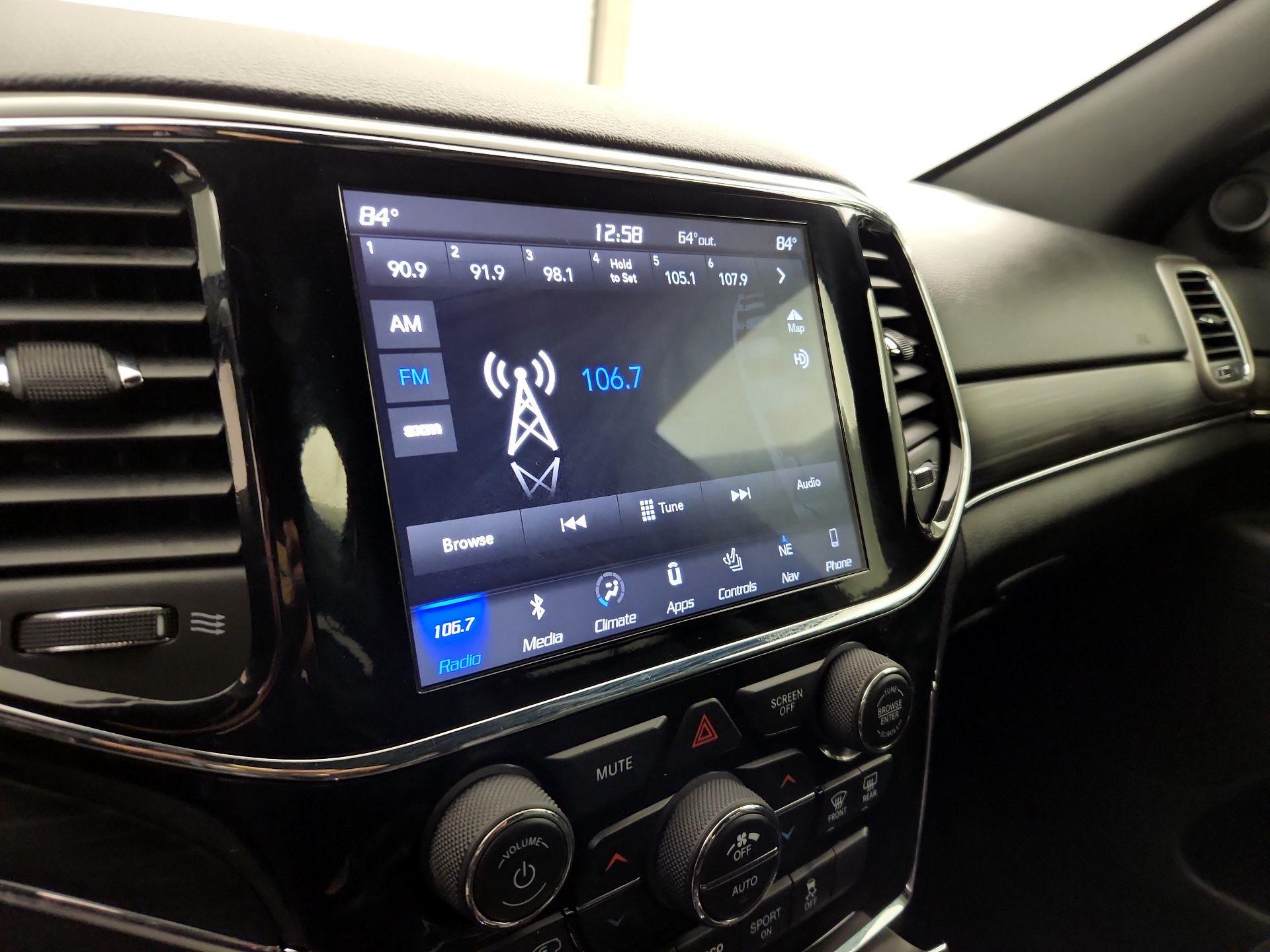 Thumbnail: 2019 Jeep Grand Cherokee - 16