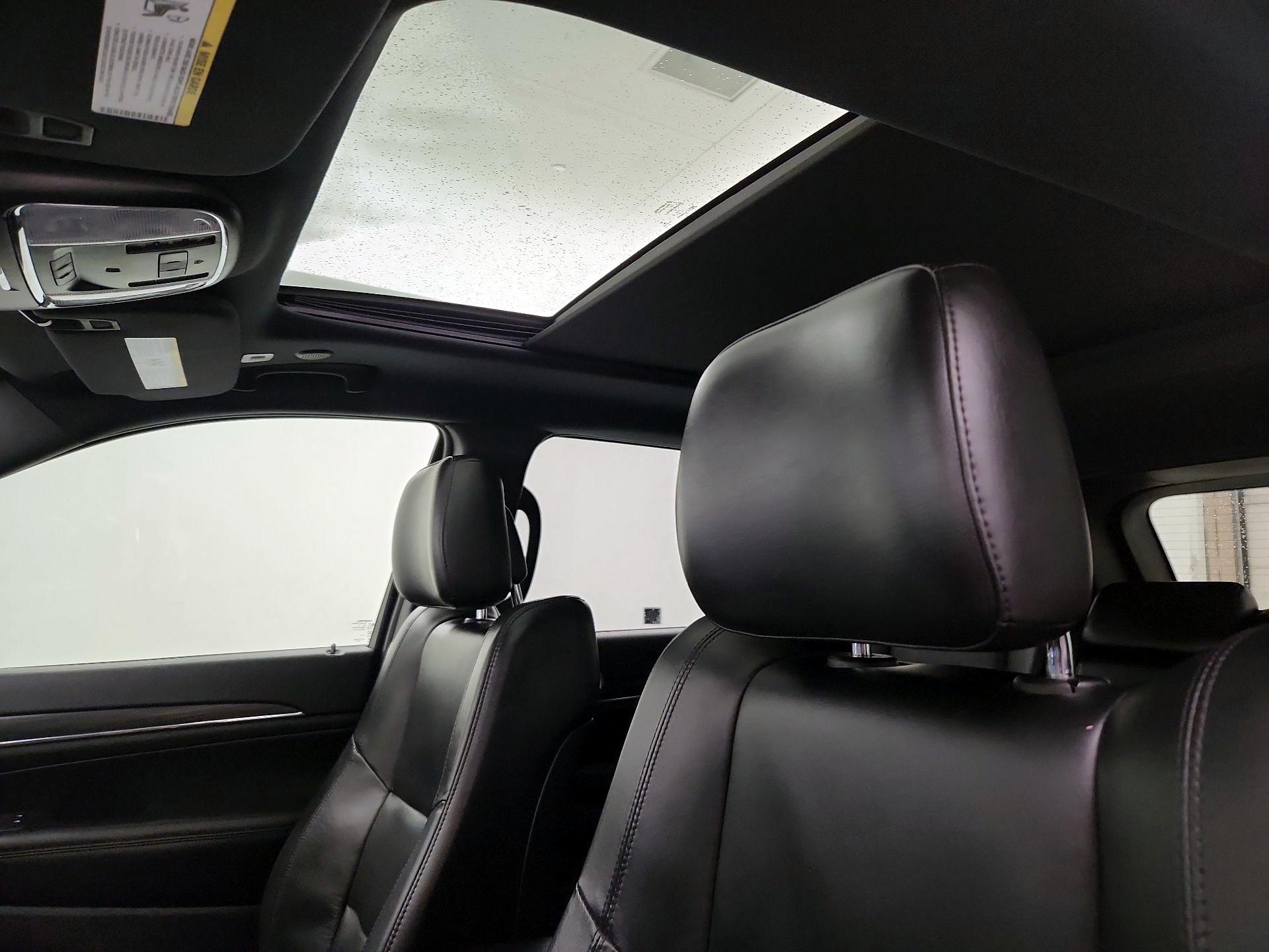 Thumbnail: 2019 Jeep Grand Cherokee - 20