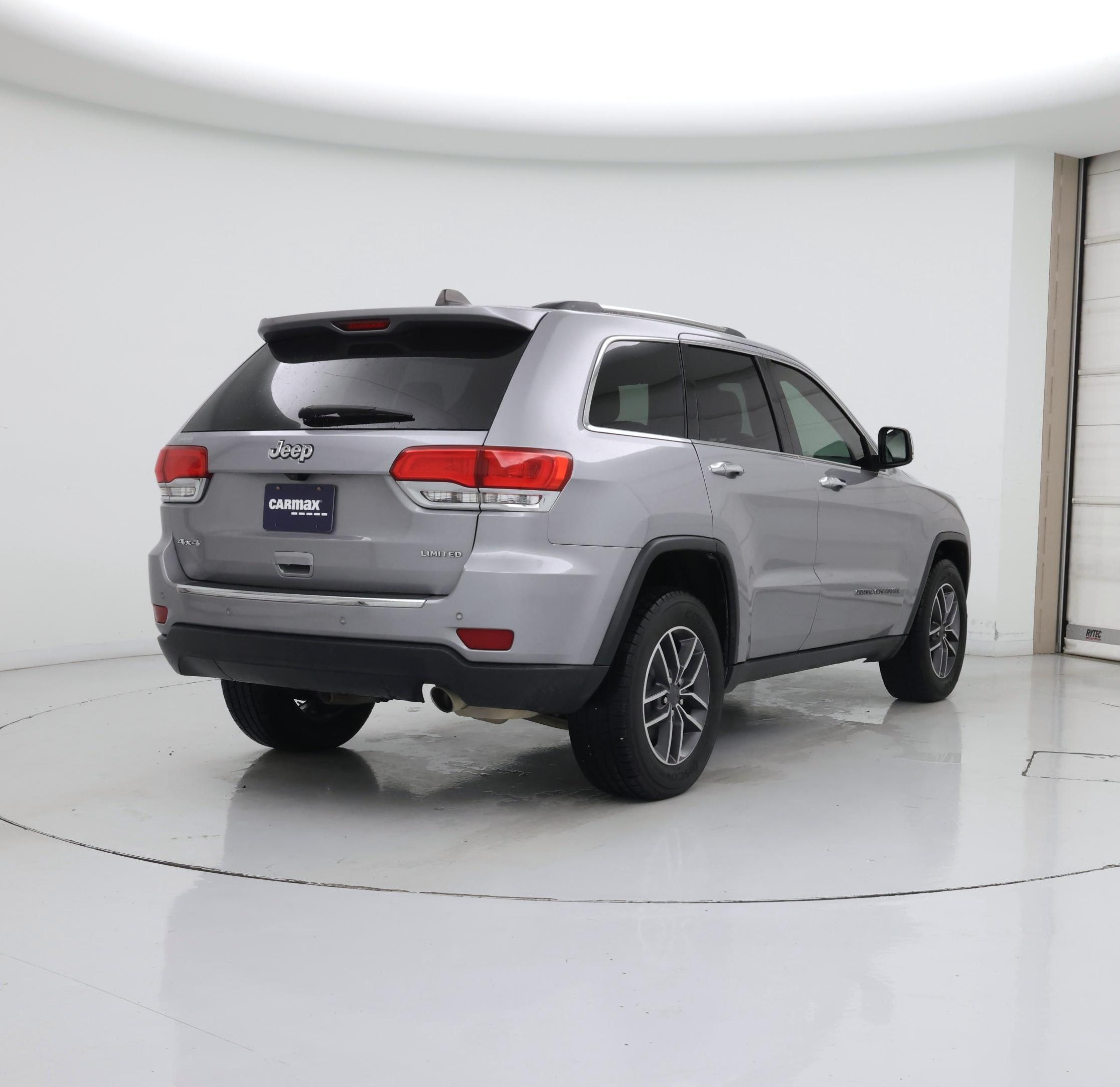 Thumbnail: 2019 Jeep Grand Cherokee - 8