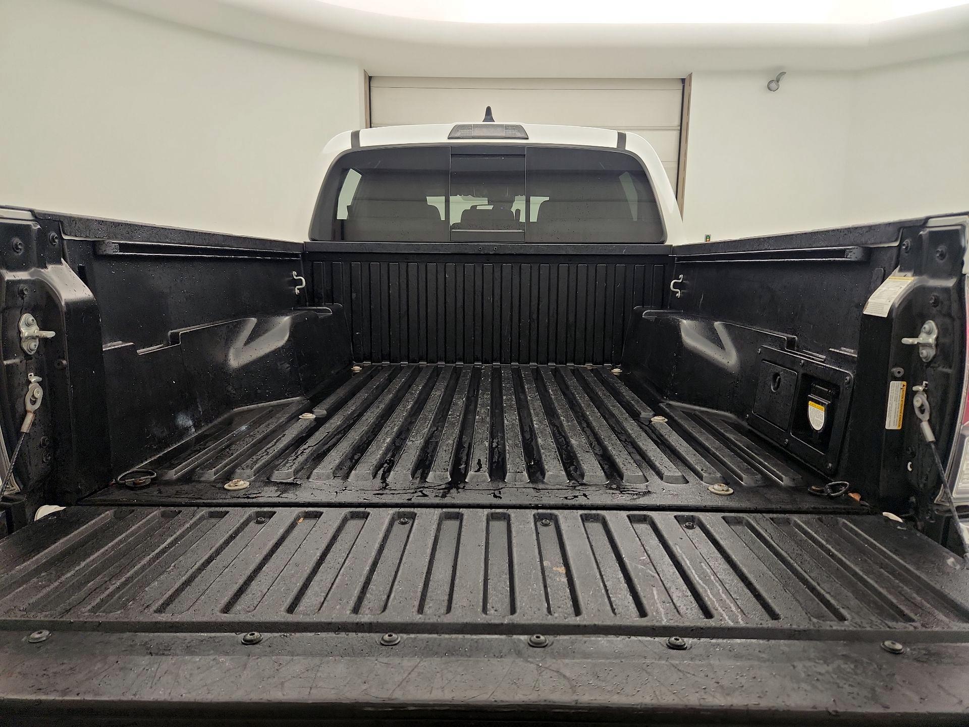 Thumbnail: 2022 Toyota Tacoma - 20