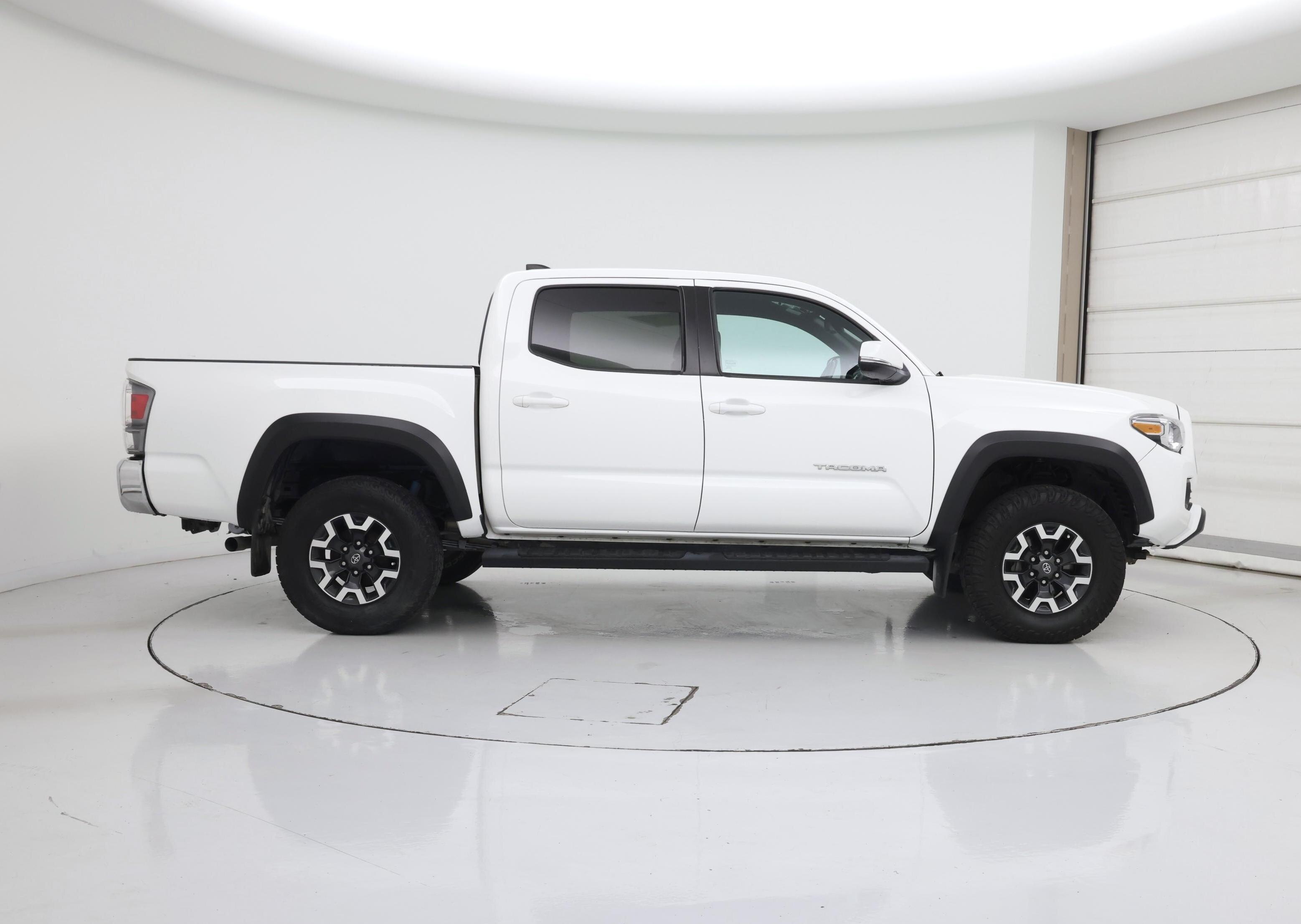 Thumbnail: 2022 Toyota Tacoma - 7