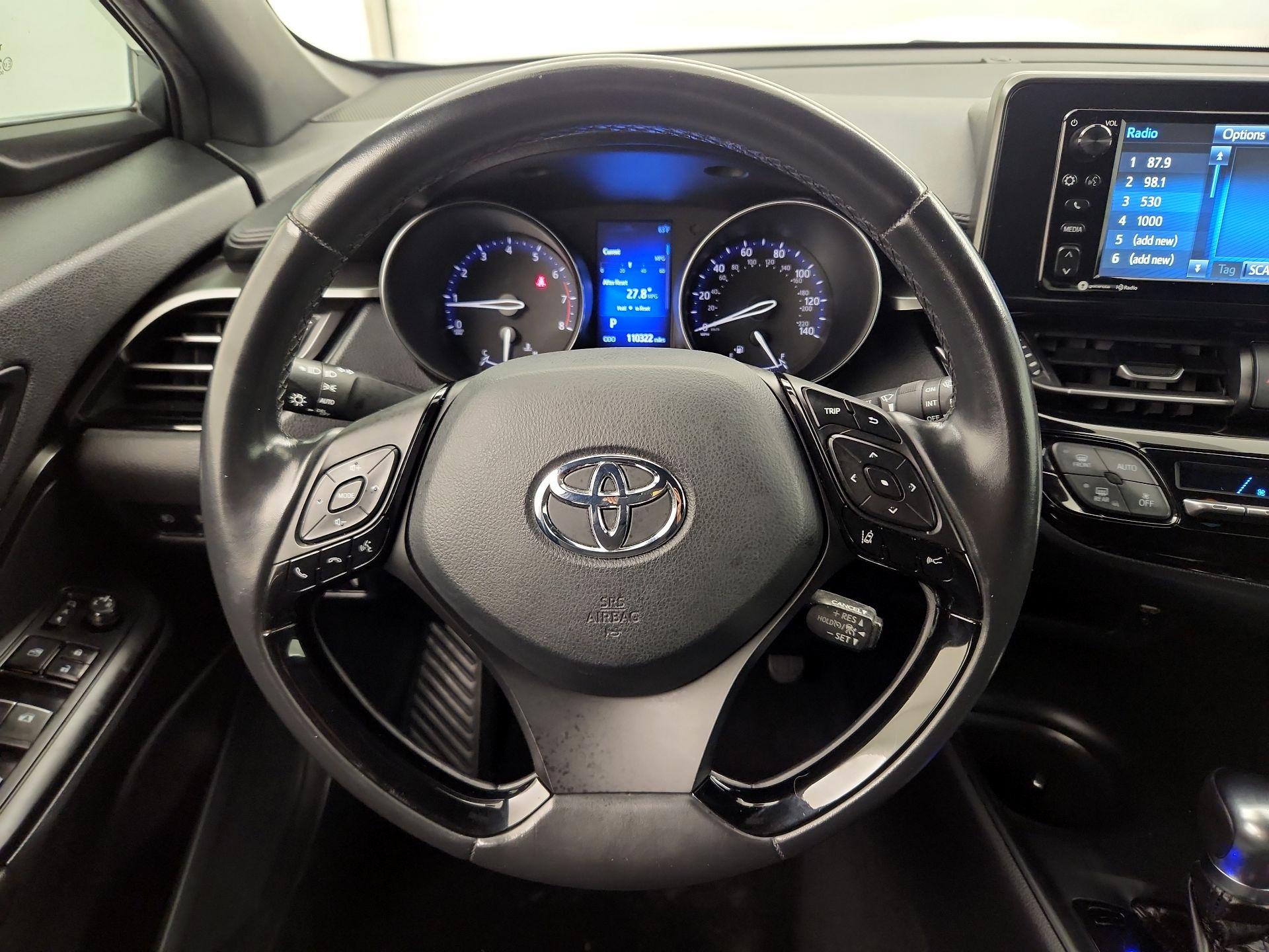 Thumbnail: 2018 Toyota C-HR - 10