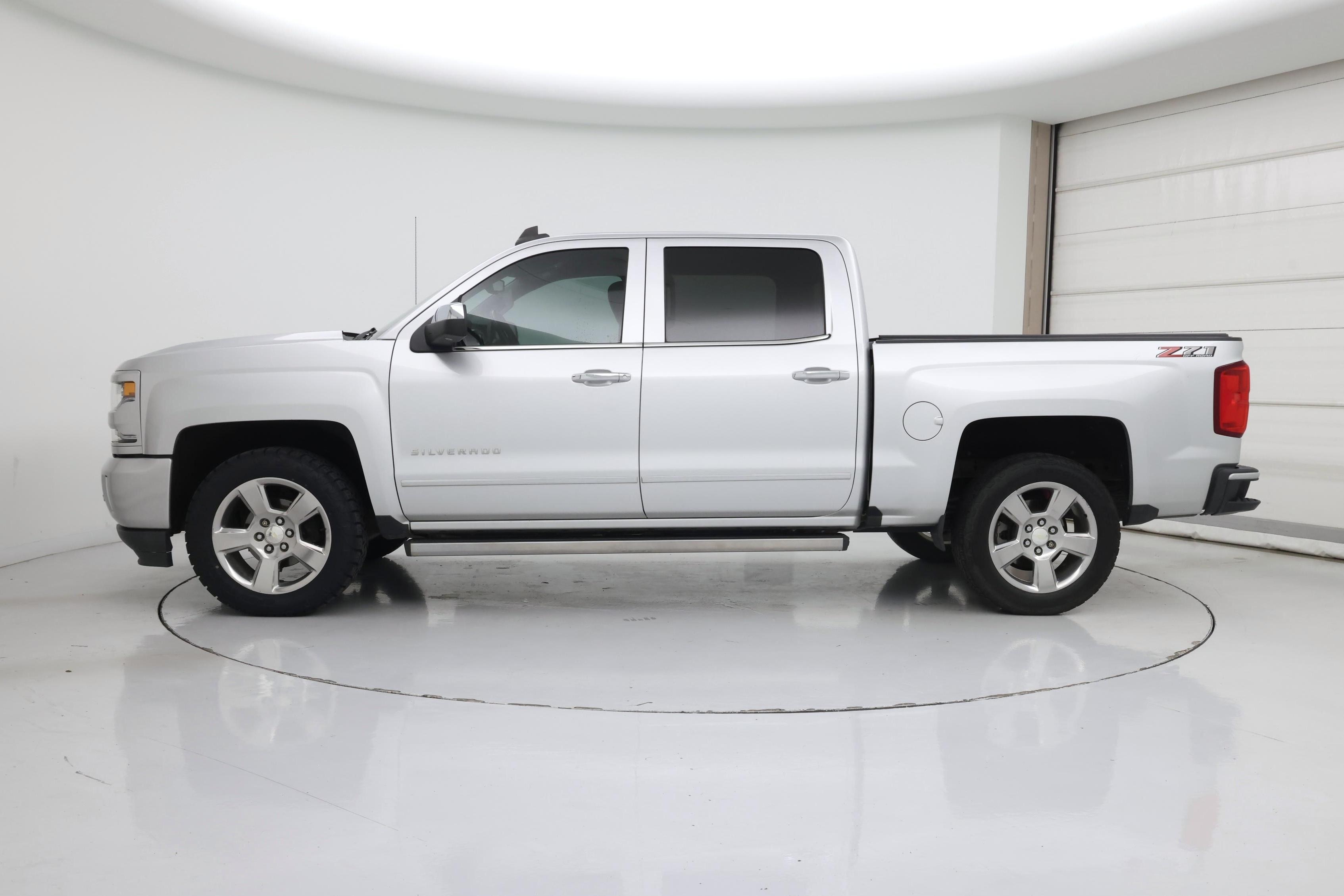 Thumbnail: 2018 Chevrolet Silverado 1500 - 3