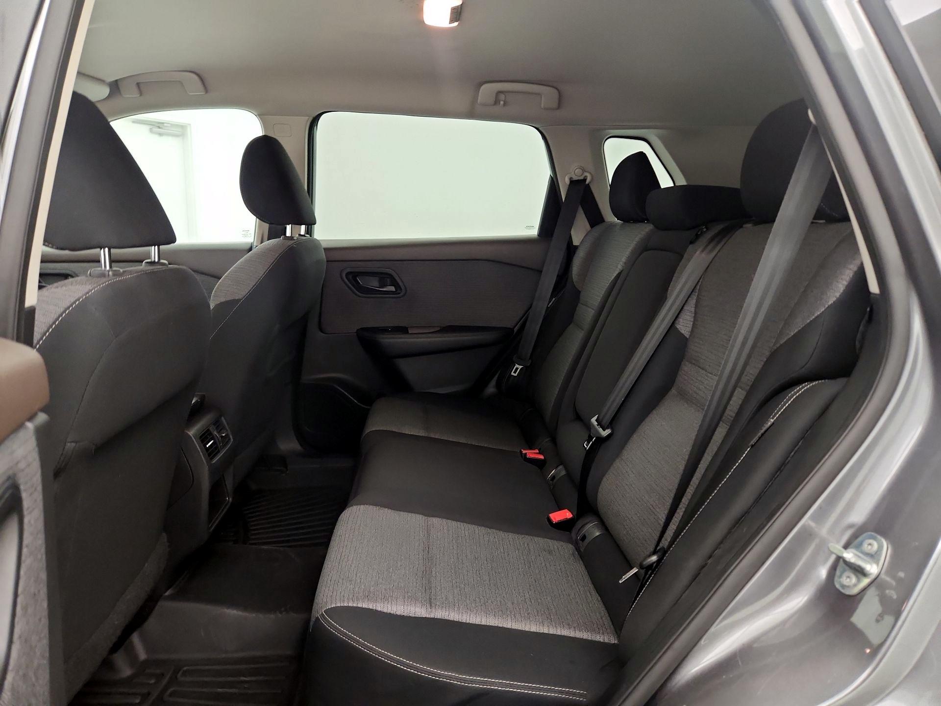 Thumbnail: 2021 Nissan Rogue - 19