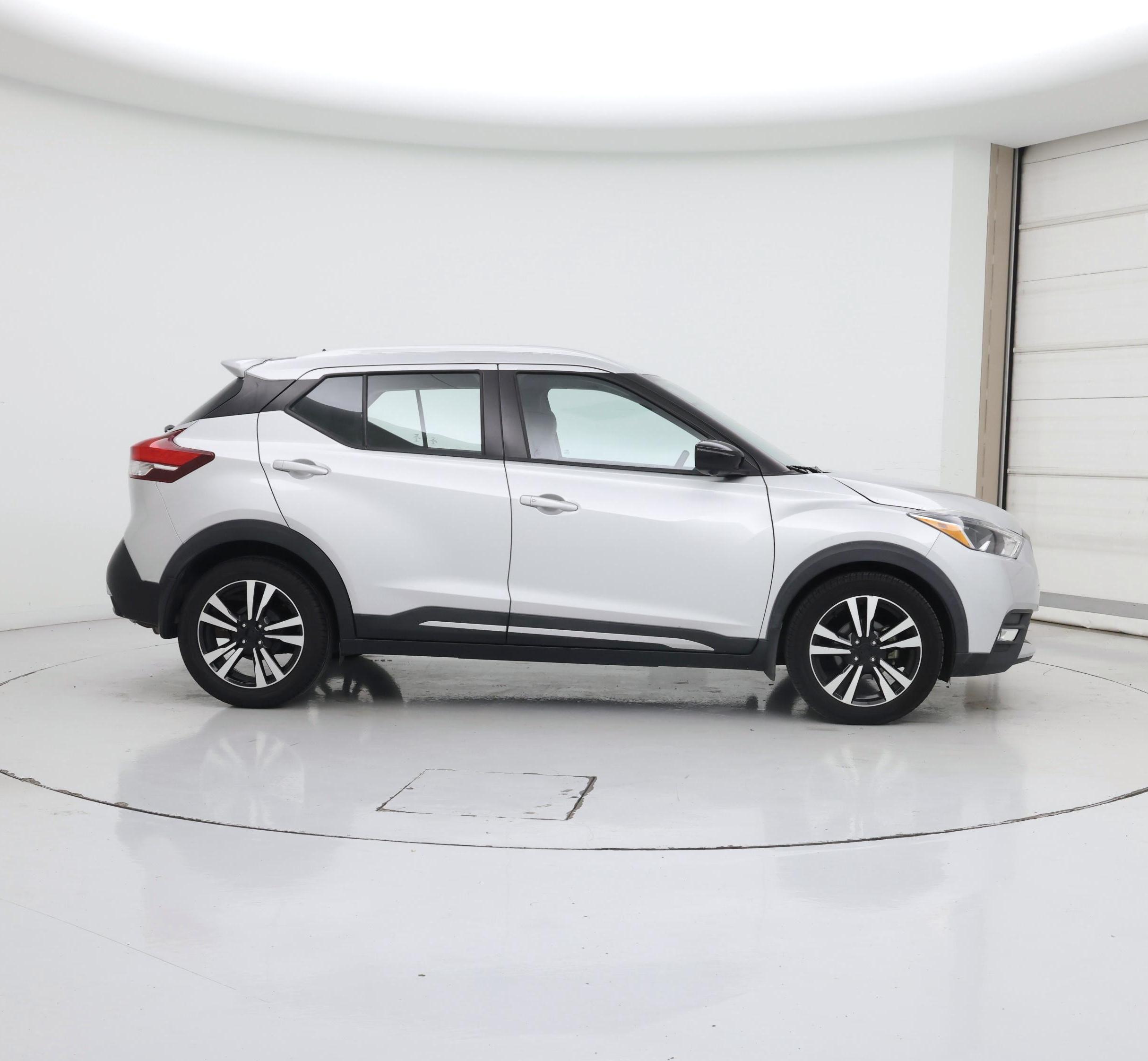 Thumbnail: 2018 Nissan Kicks - 7