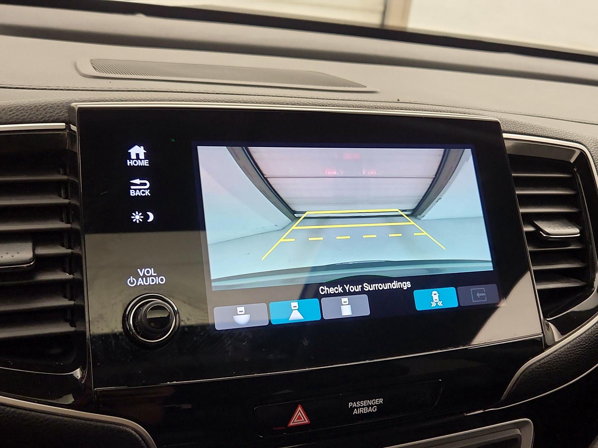 Thumbnail: 2019 Honda Pilot - 15