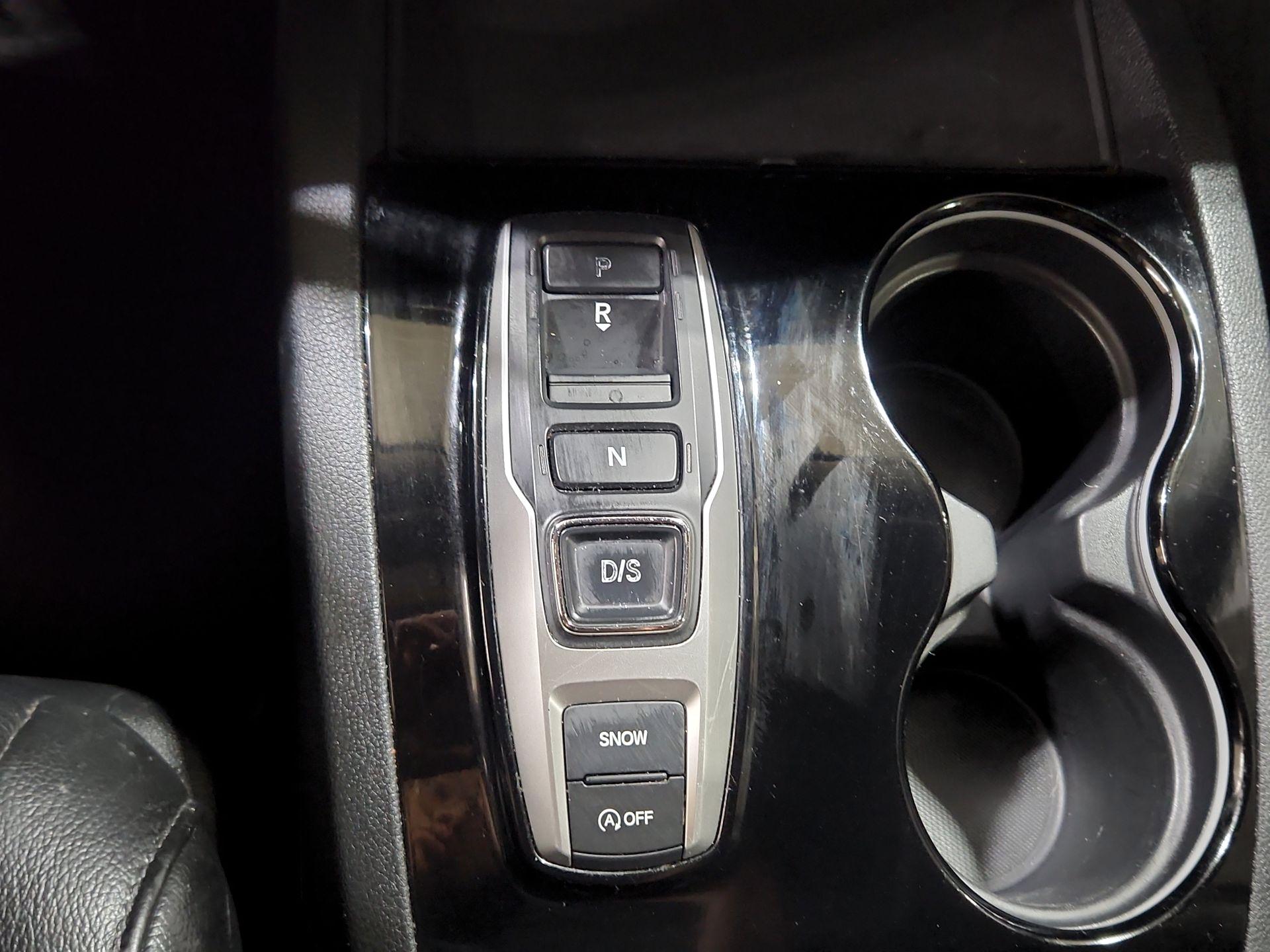 Thumbnail: 2019 Honda Pilot - 18