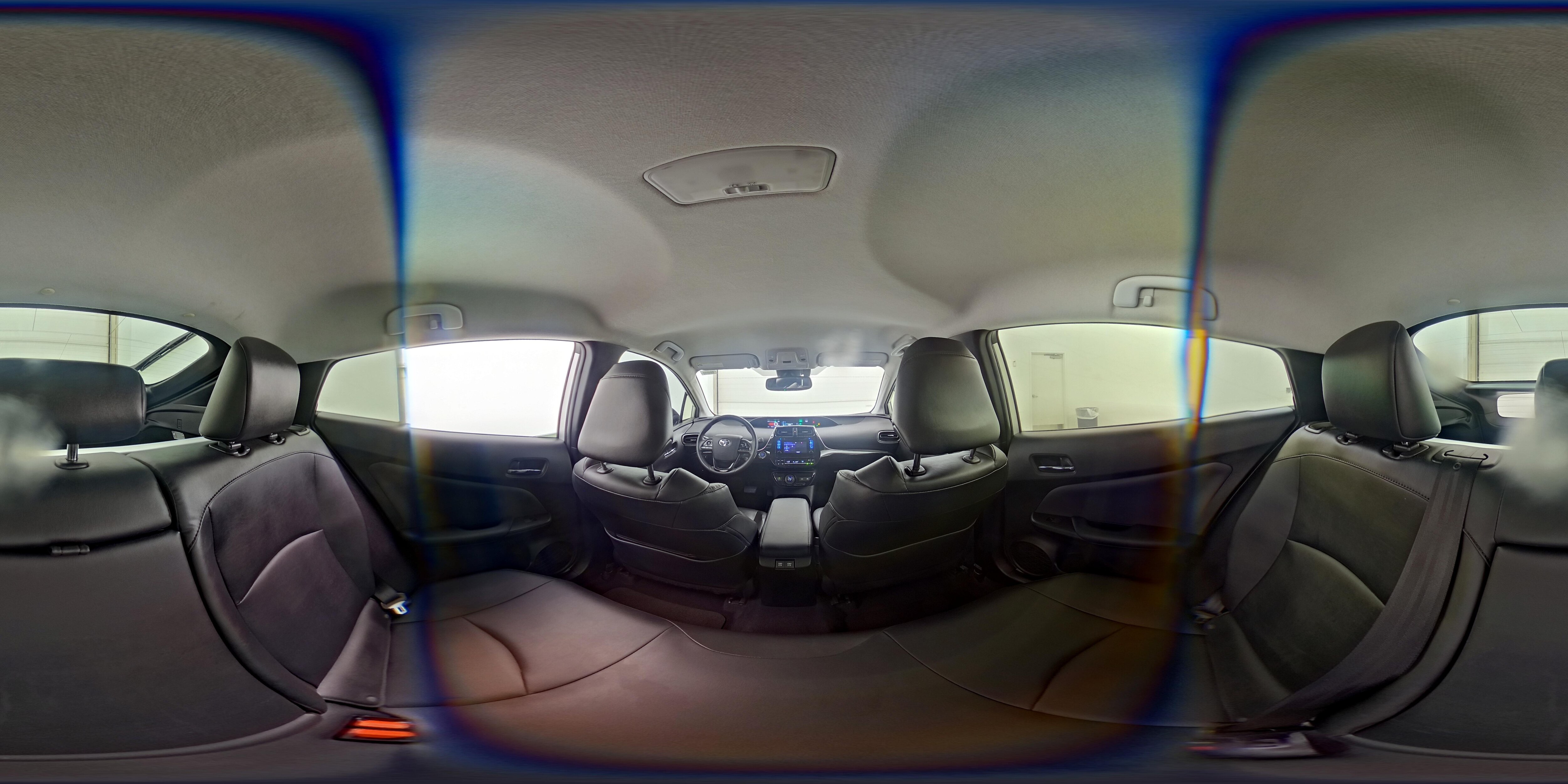 2019 Toyota Prius XLE - Photo 25