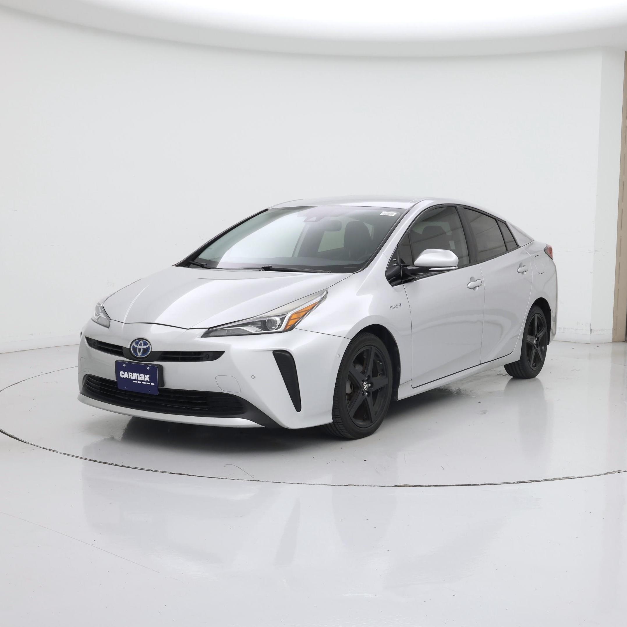 Thumbnail: 2019 Toyota Prius - 4