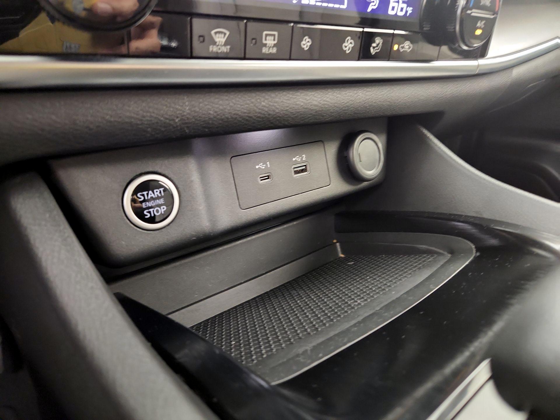 Thumbnail: 2021 Nissan Rogue - 18