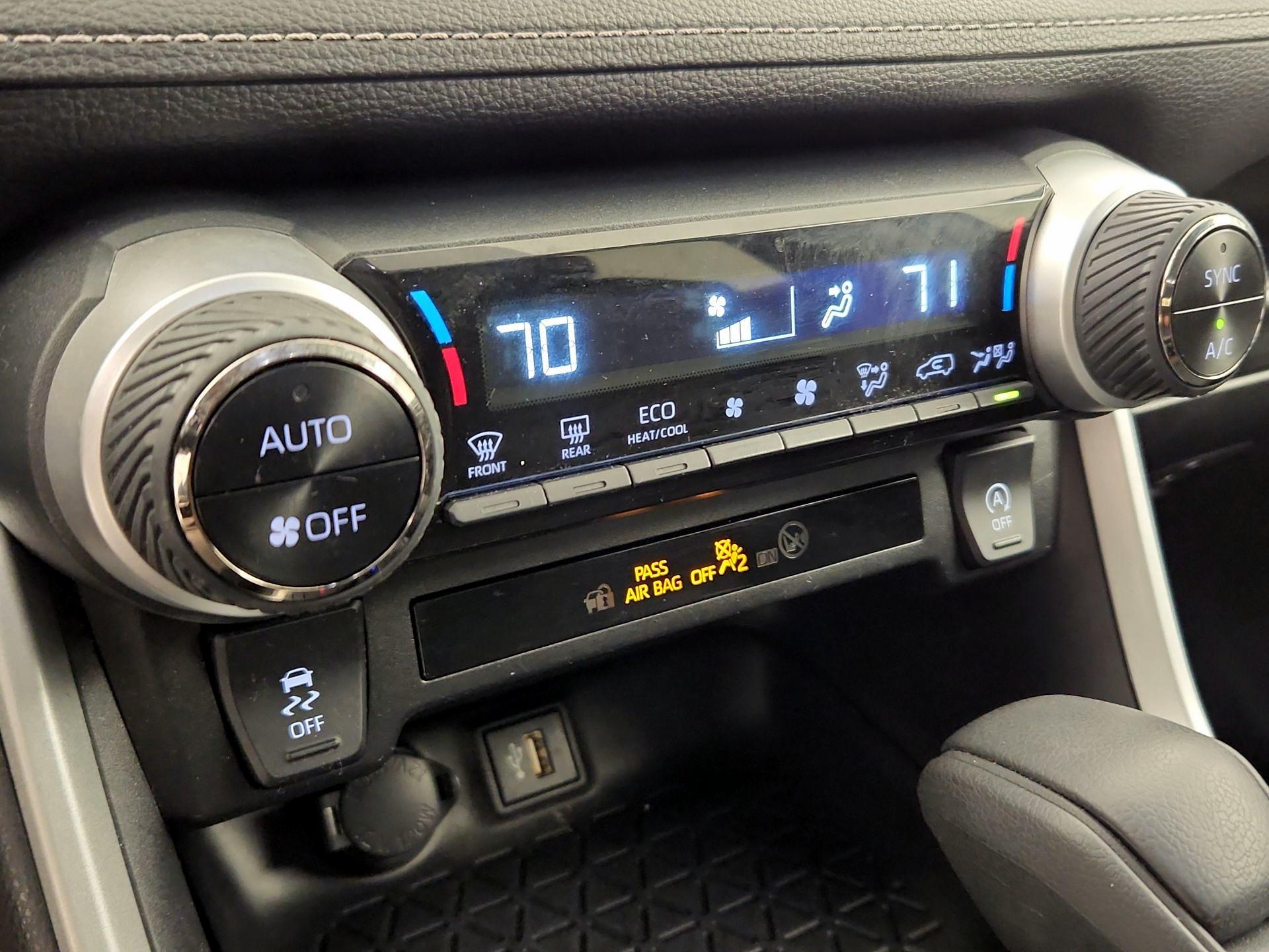 Thumbnail: 2024 Toyota RAV4 - 16