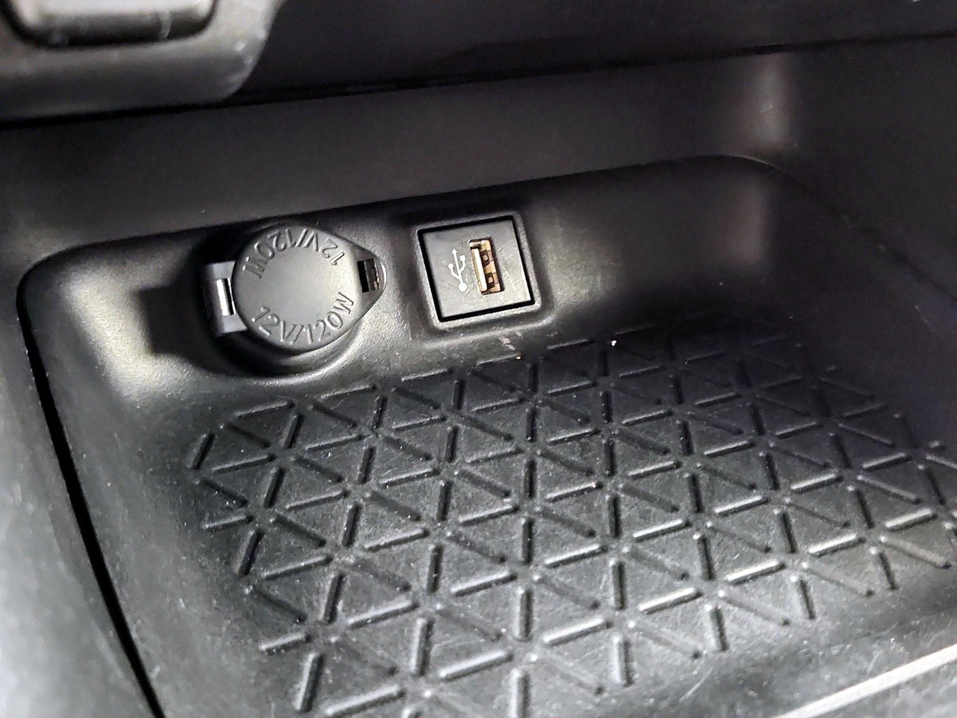 Thumbnail: 2024 Toyota RAV4 - 18
